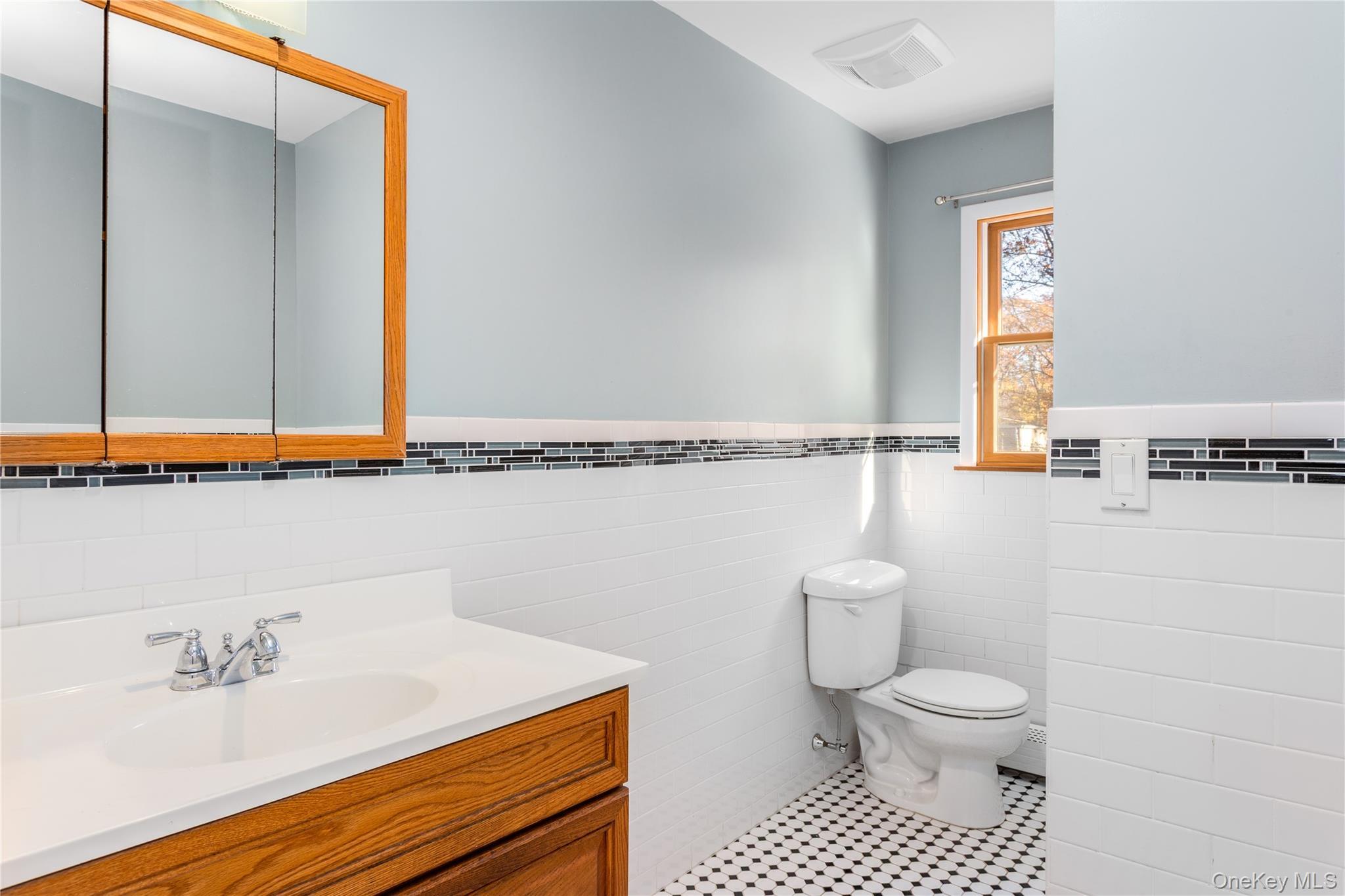 Single Family Seneca  Suffolk County, NY 11961, MLS-936087-5