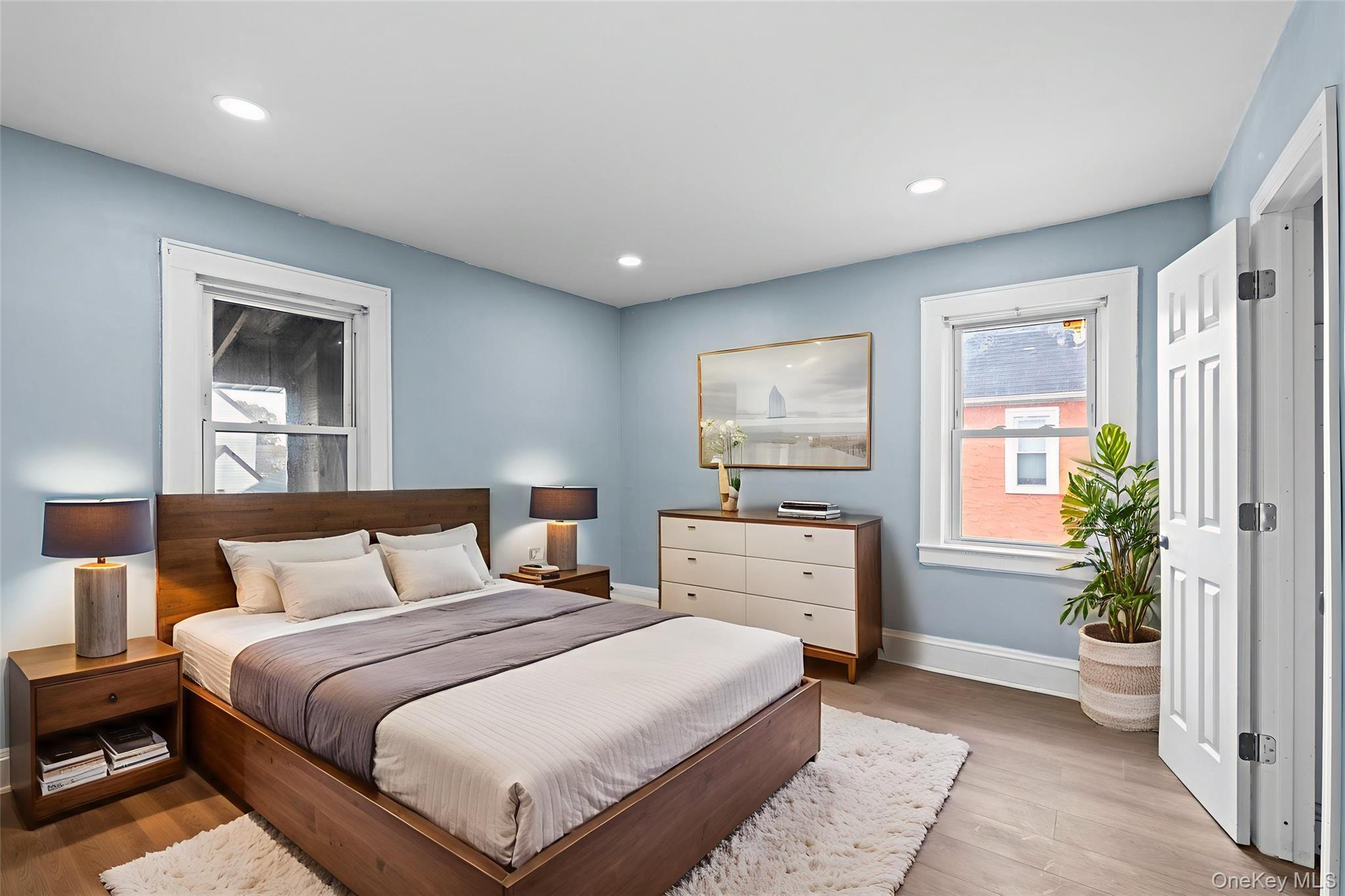 Single Family Cornwall Nassau County, NY 11550, MLS-936103-9