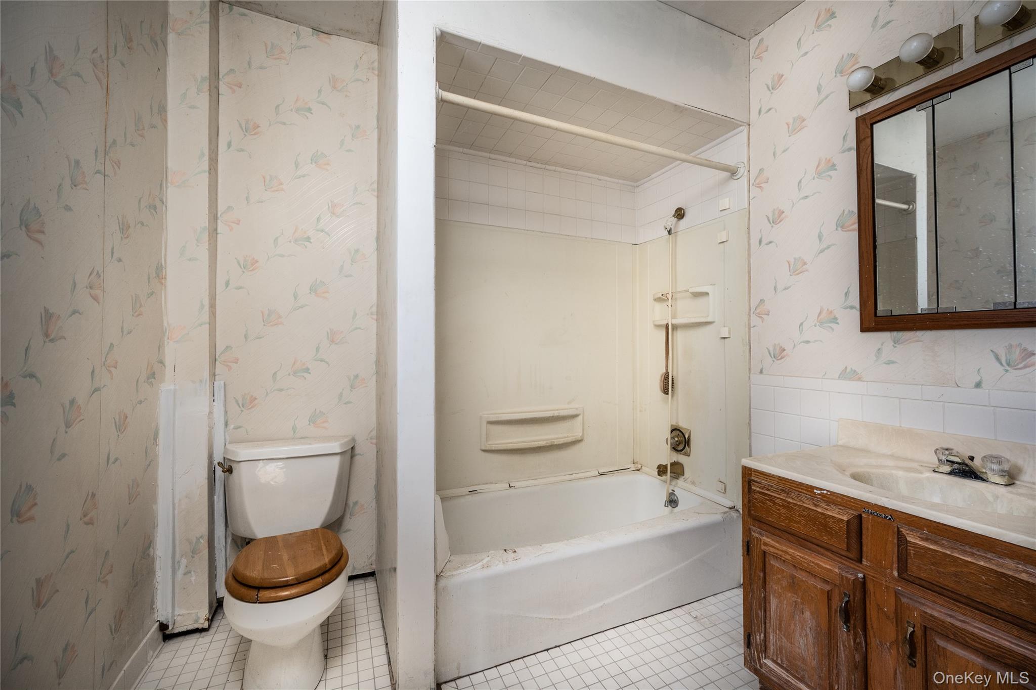 Single Family Hamilton  Westchester County, NY 10562, MLS-936129-14