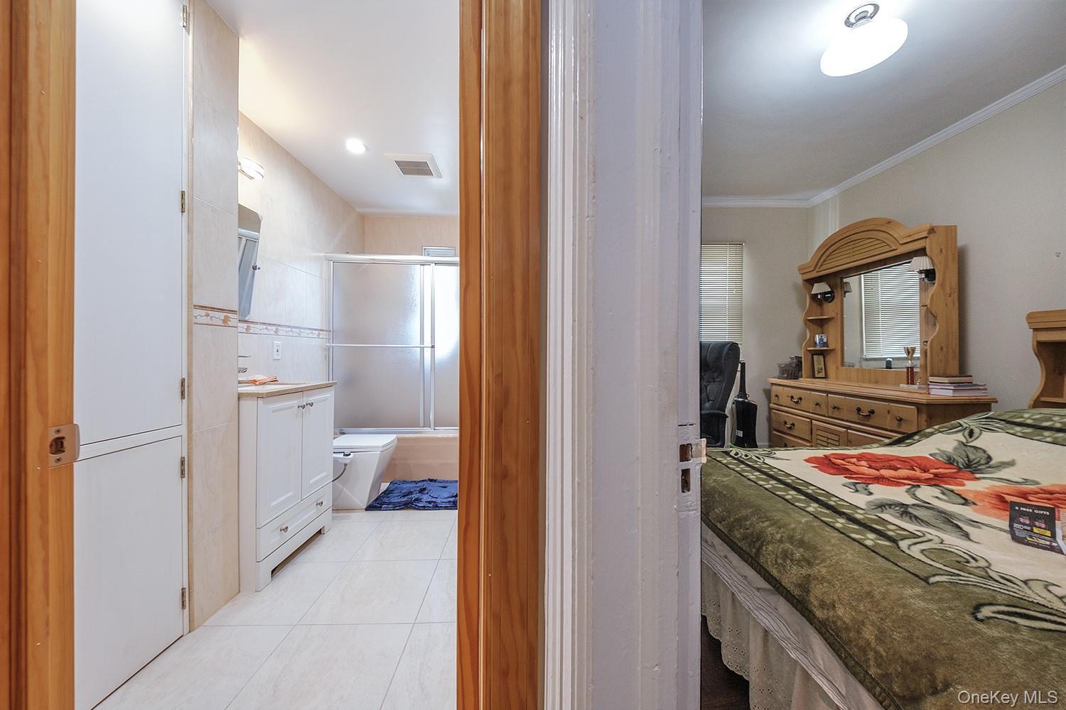 Single Family Hubbard  Brooklyn, NY 11235, MLS-936134-26