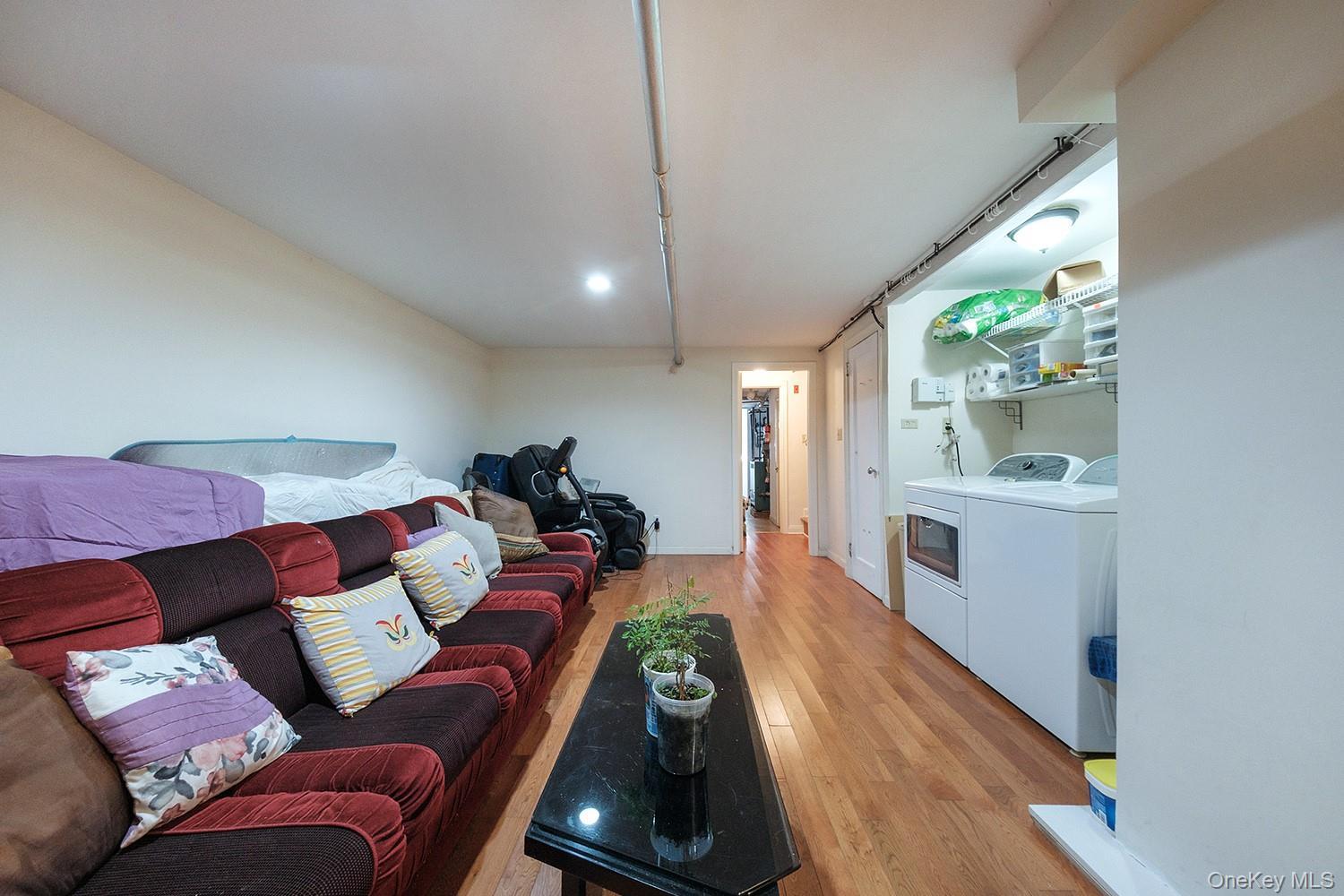 Single Family Hubbard  Brooklyn, NY 11235, MLS-936134-28