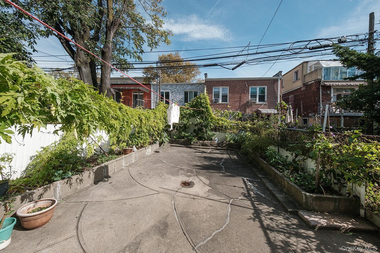 Single Family Hubbard  Brooklyn, NY 11235, MLS-936134-29