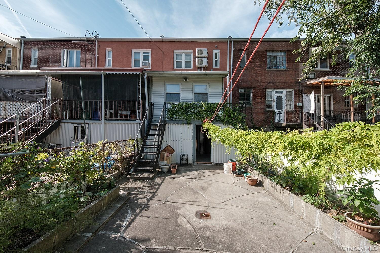 Single Family Hubbard  Brooklyn, NY 11235, MLS-936134-30