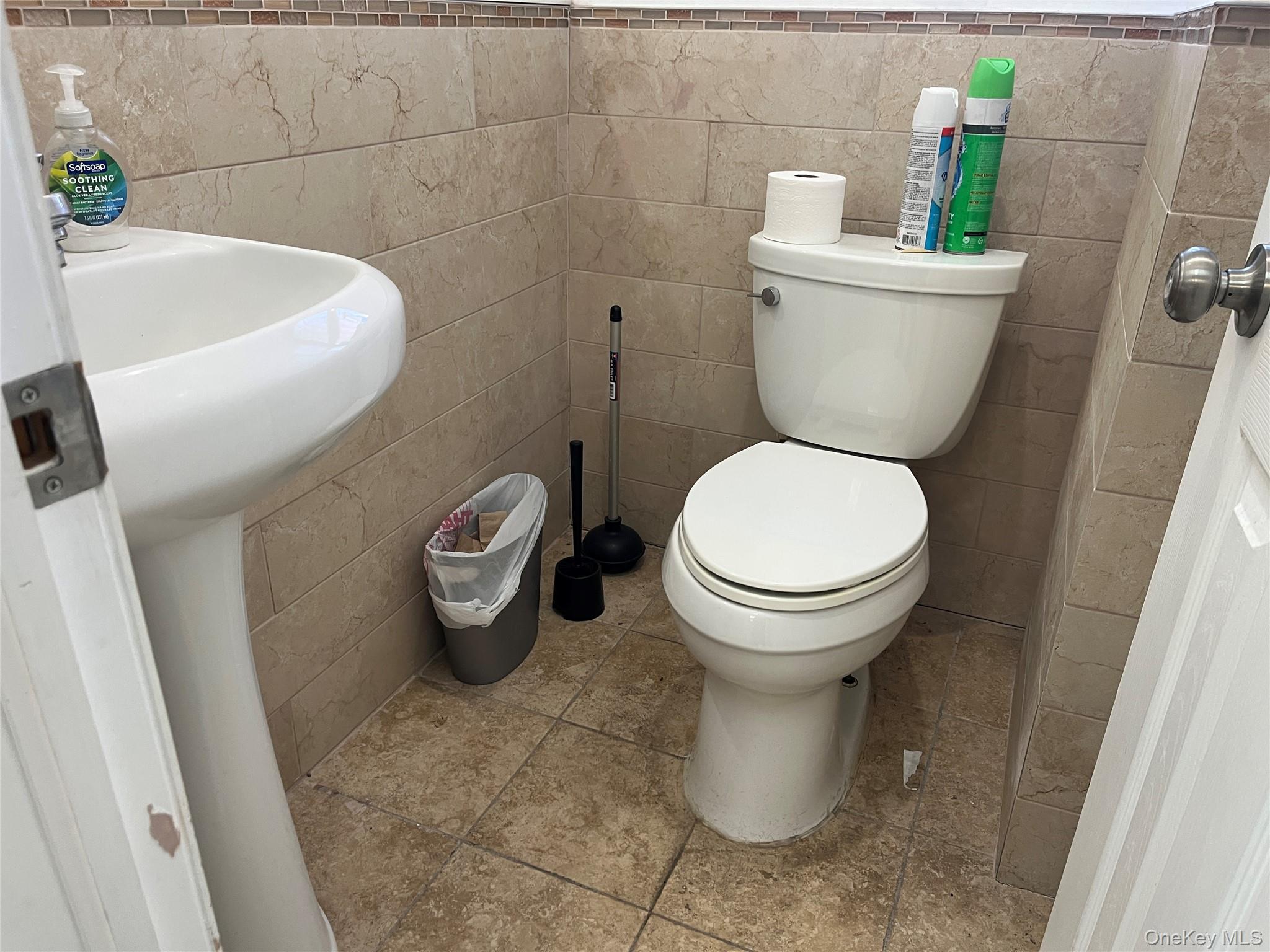 Commercial Lease Northern  Queens, NY 11362, MLS-936142-3