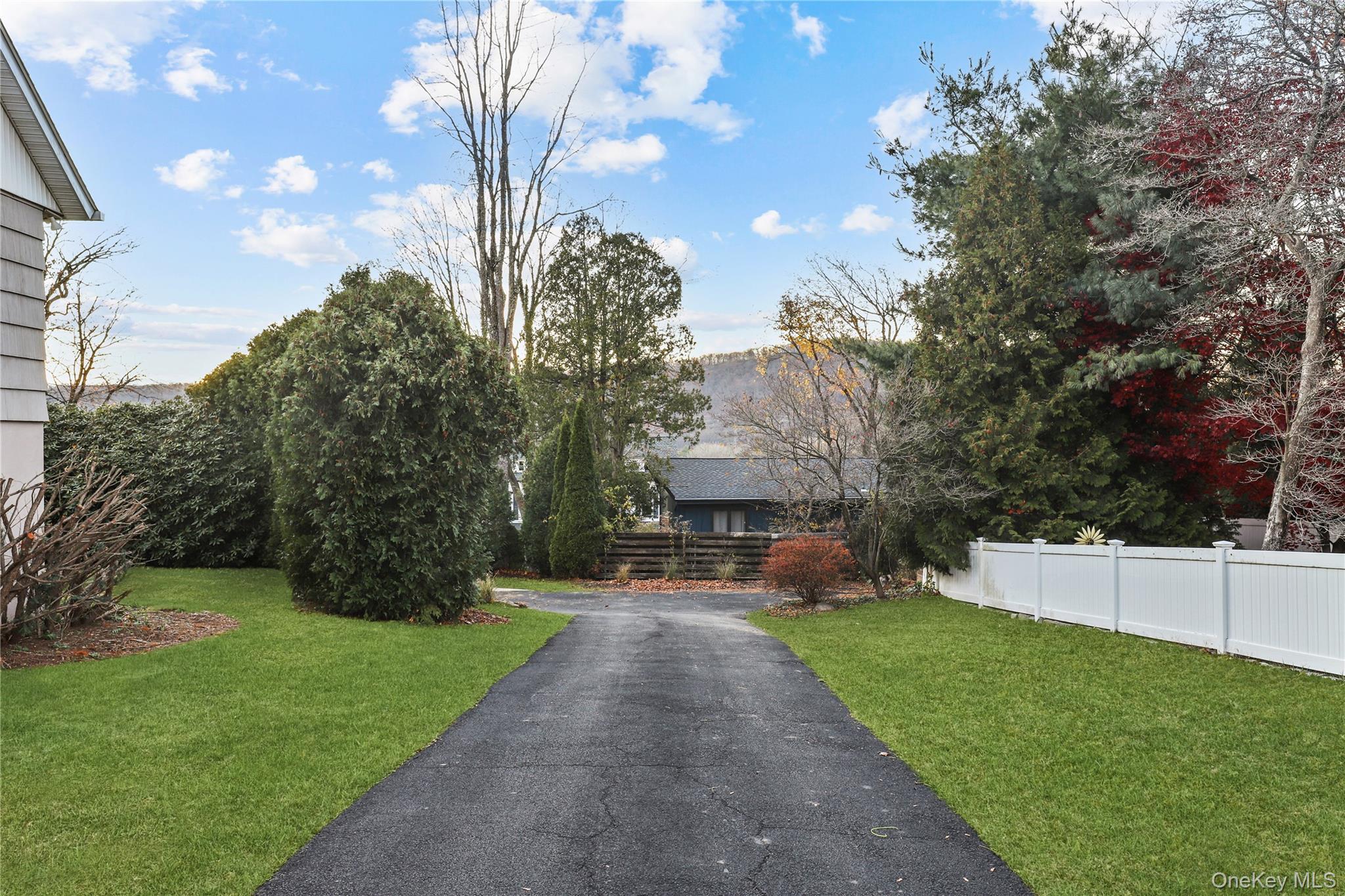 Single Family Commerce Westchester County, NY 10532, MLS-936172-7