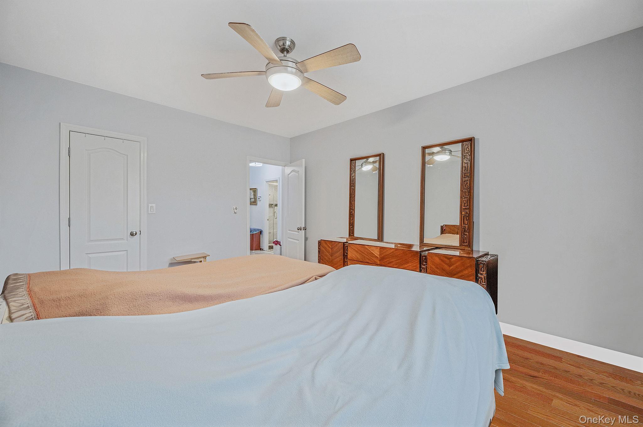 Single Family Burns Queens, NY 11374, MLS-936177-33