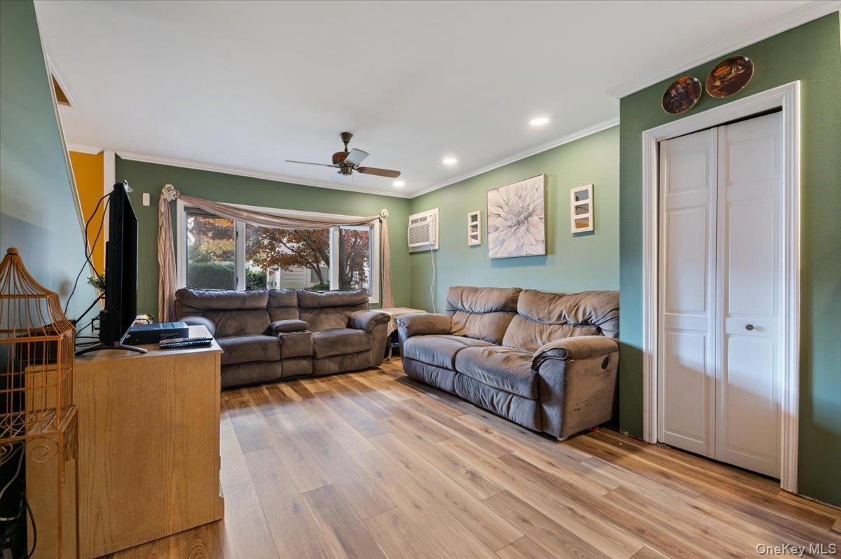 Single Family Red Maple Nassau County, NY 11793, MLS-936179-7