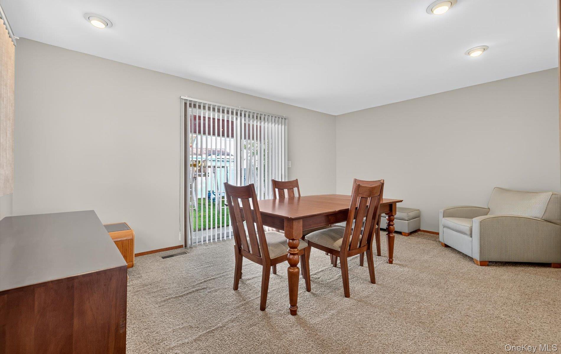 Single Family Virginia Nassau County, NY 11803, MLS-936204-10