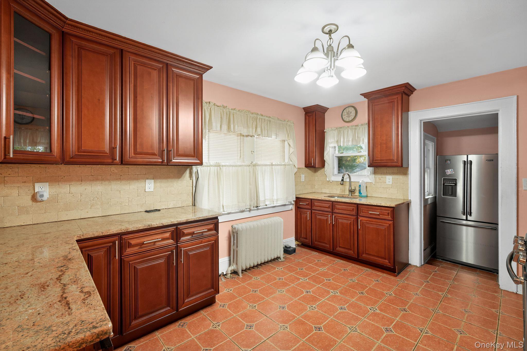 Single Family Clinton Nassau County, NY 11575, MLS-936243-16