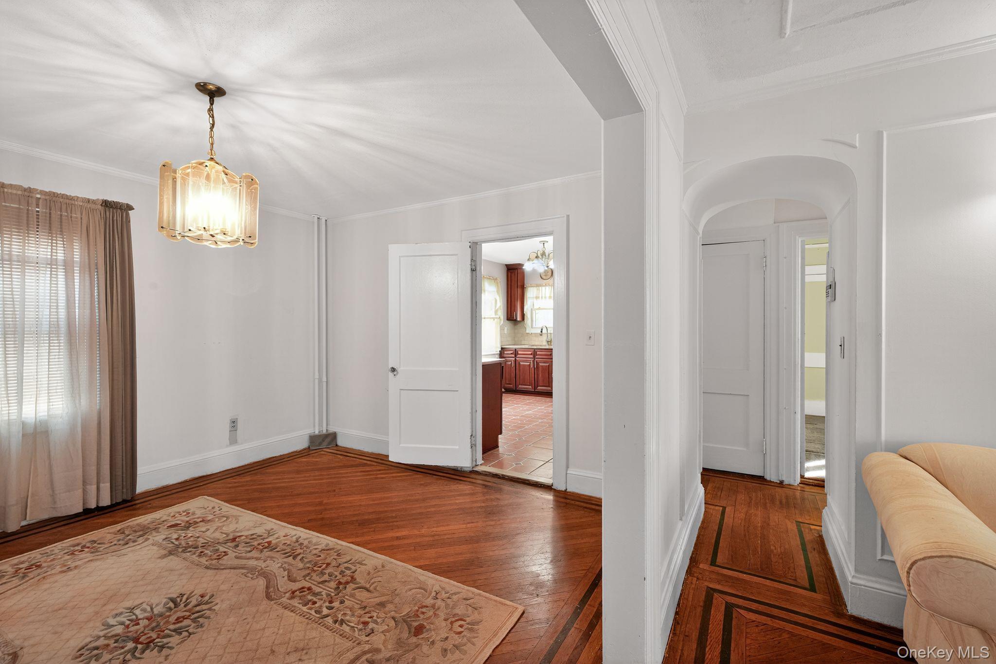 Single Family Clinton Nassau County, NY 11575, MLS-936243-24