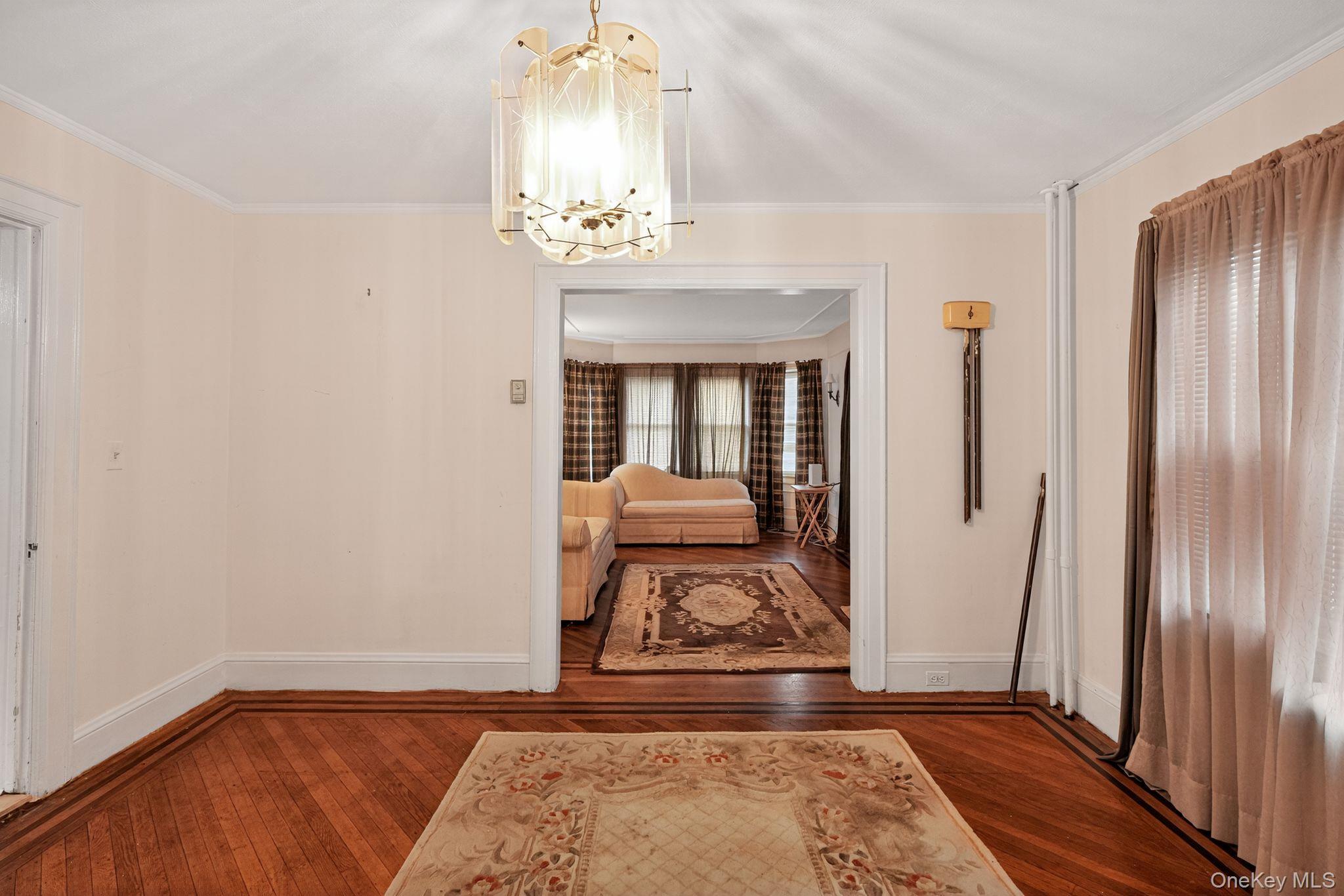 Single Family Clinton Nassau County, NY 11575, MLS-936243-35