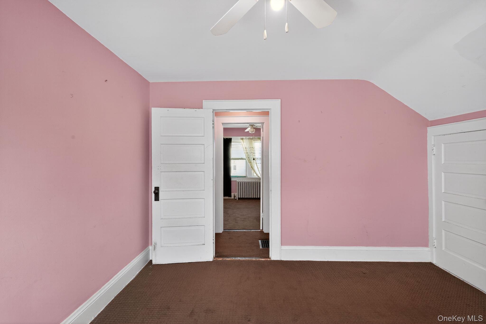 Single Family Clinton  Nassau County, NY 11575, MLS-936243-37