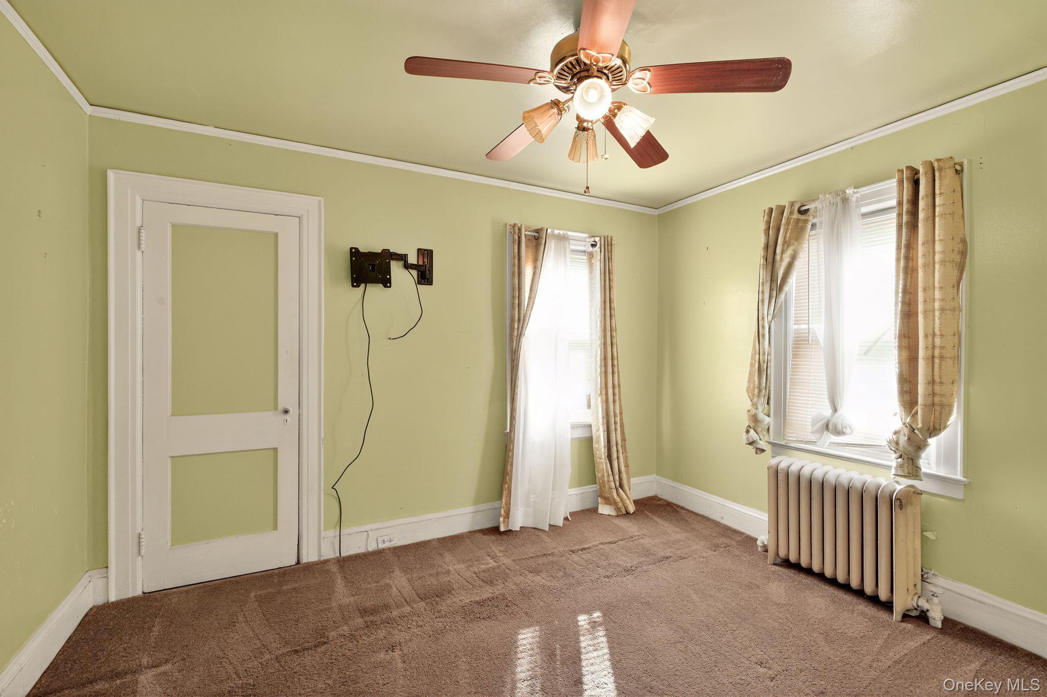 Single Family Clinton Nassau County, NY 11575, MLS-936243-4