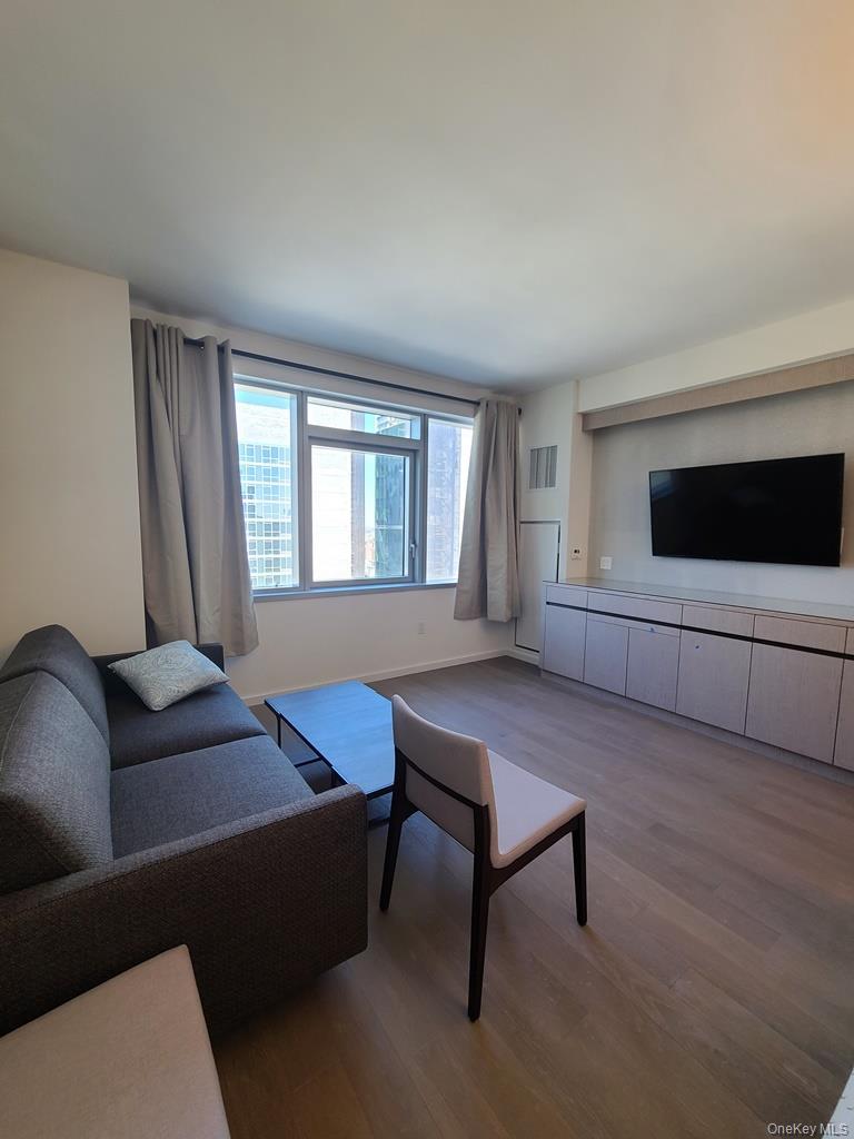 Condo 39th  Queens, NY 11354, MLS-936251-4