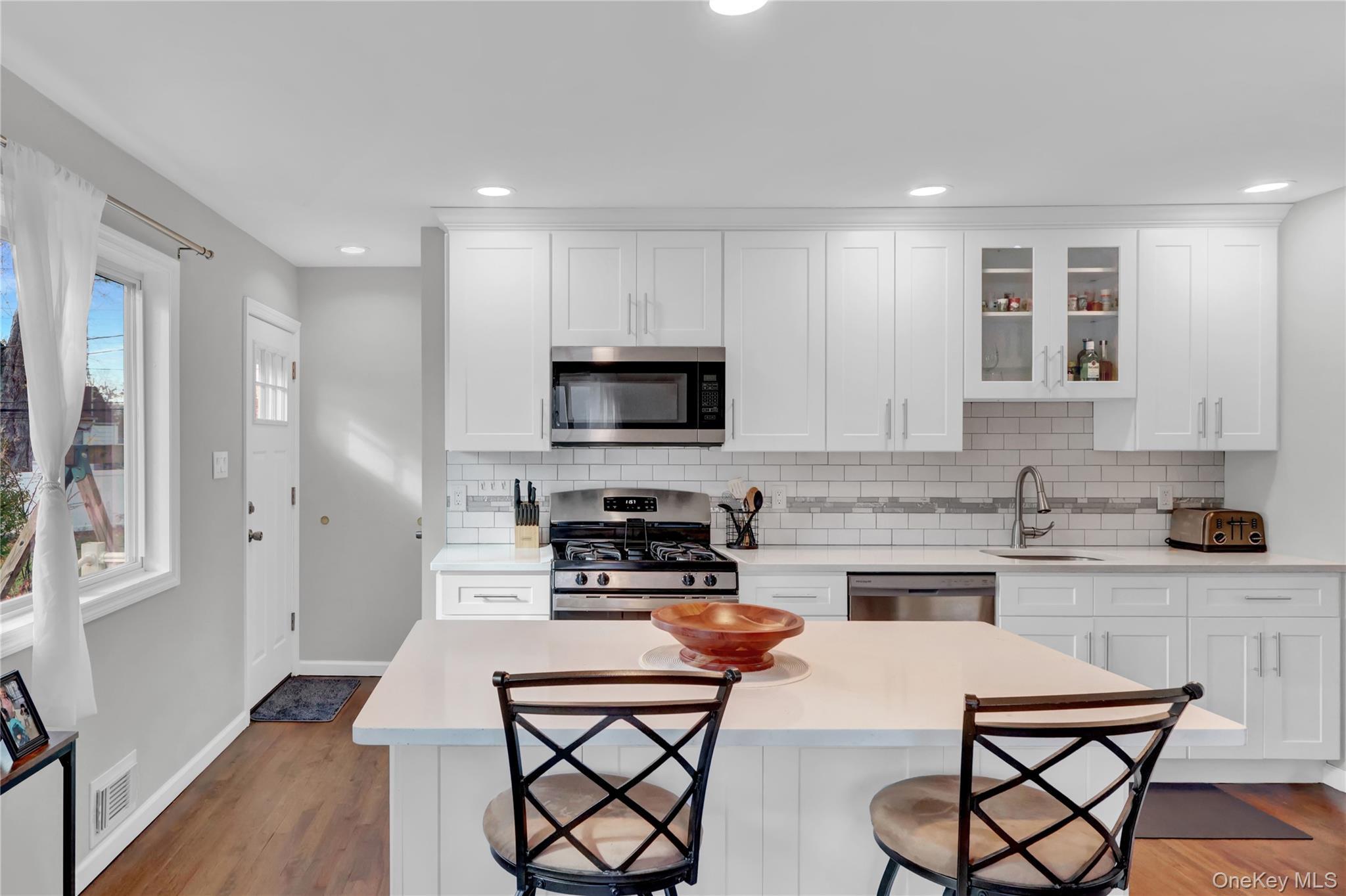 Single Family Winston Suffolk County, NY 11720, MLS-936252-11