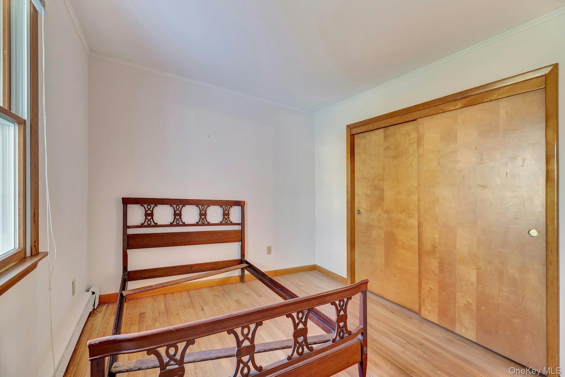 Single Family Clearview Suffolk County, NY 11971, MLS-936259-15