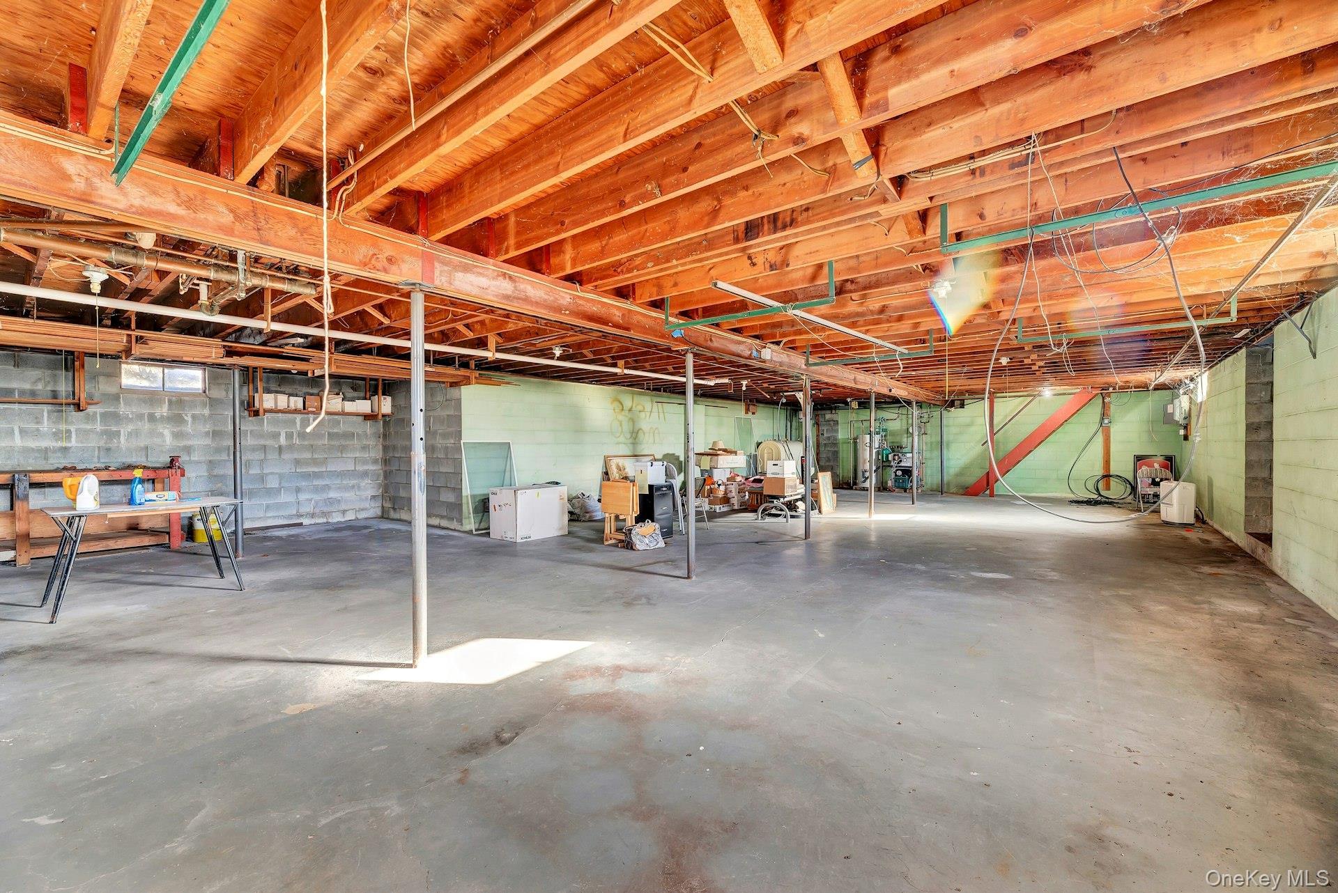 Single Family Clearview Suffolk County, NY 11971, MLS-936259-25