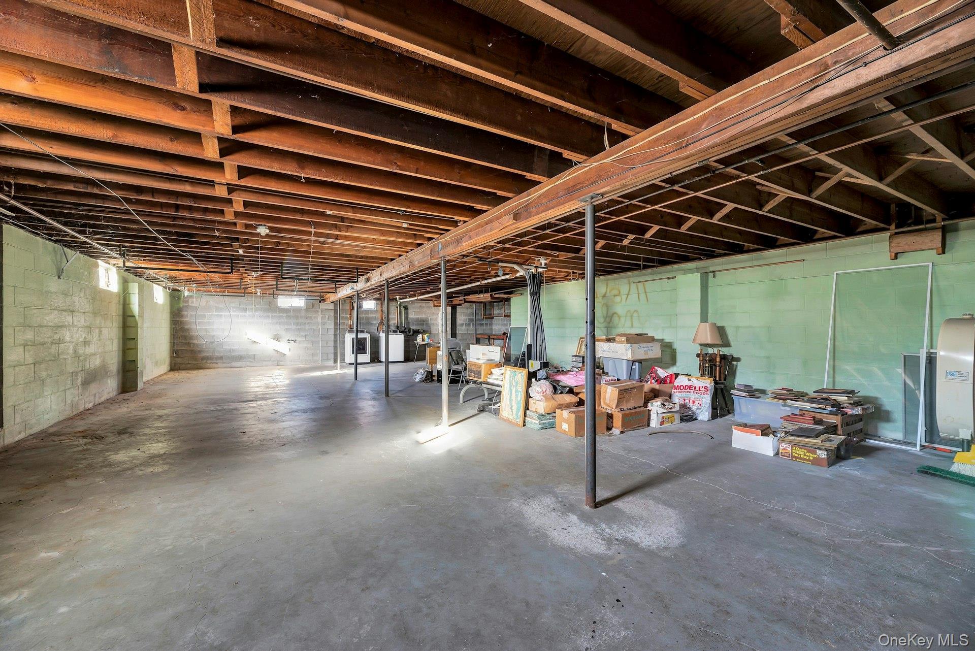 Single Family Clearview Suffolk County, NY 11971, MLS-936259-26