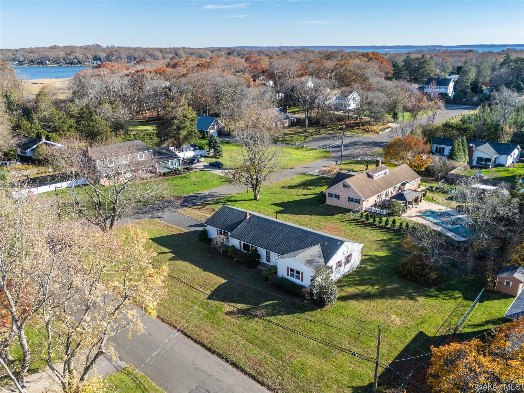 Single Family Clearview Suffolk County, NY 11971, MLS-936259-29