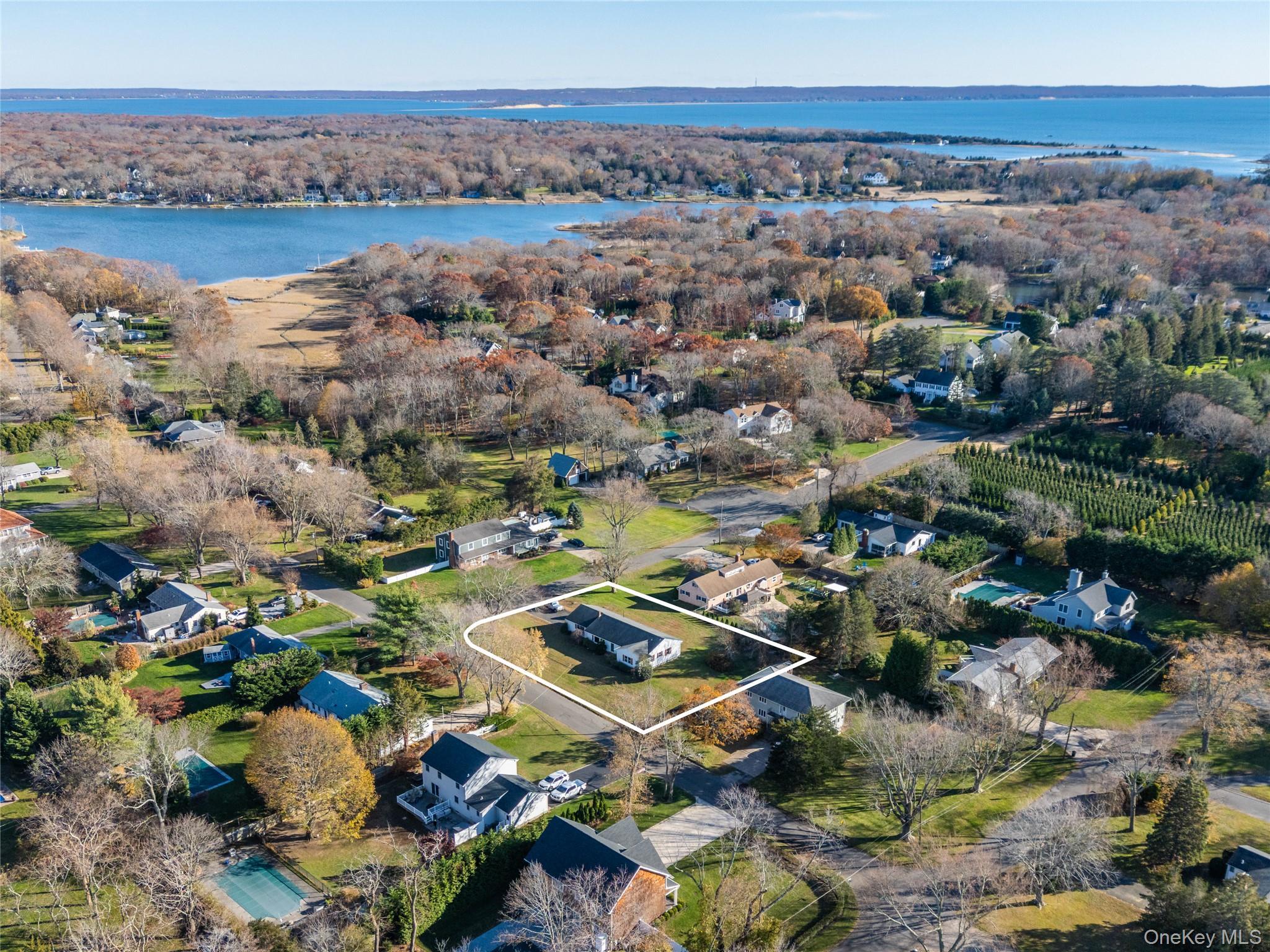 Single Family Clearview Suffolk County, NY 11971, MLS-936259-33