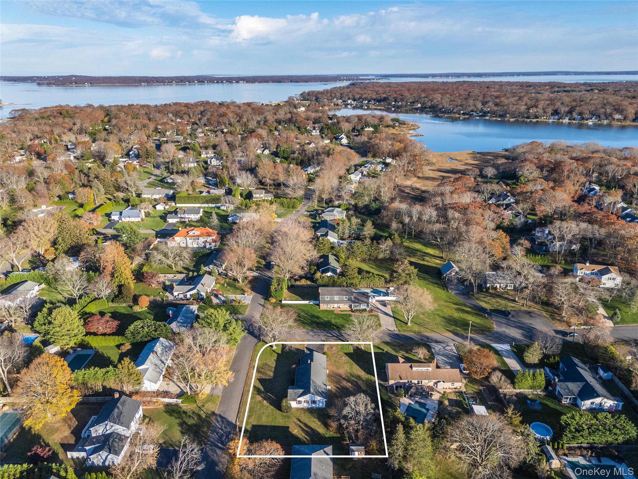 Single Family Clearview Suffolk County, NY 11971, MLS-936259-37