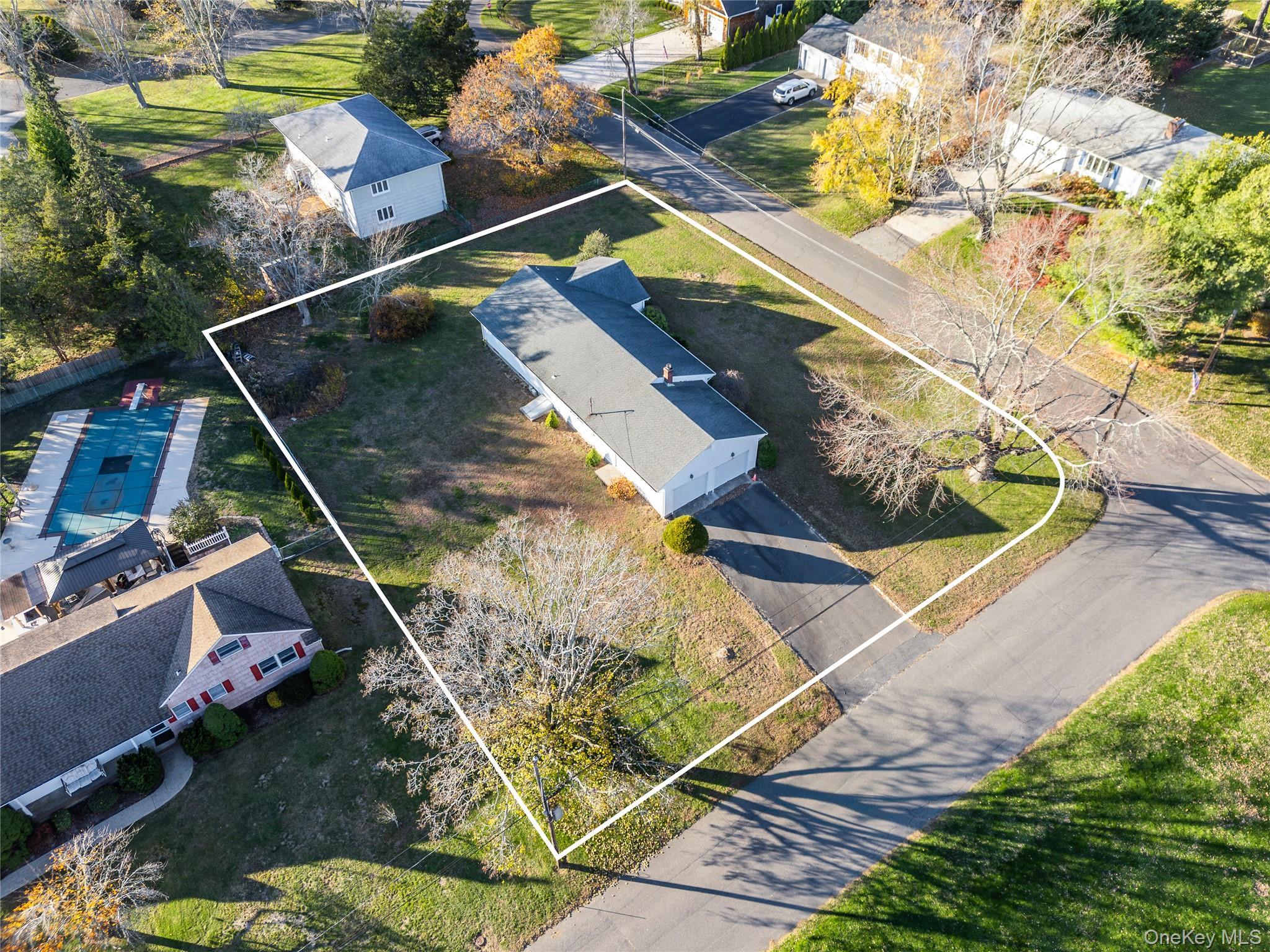 Single Family Clearview Suffolk County, NY 11971, MLS-936259-40