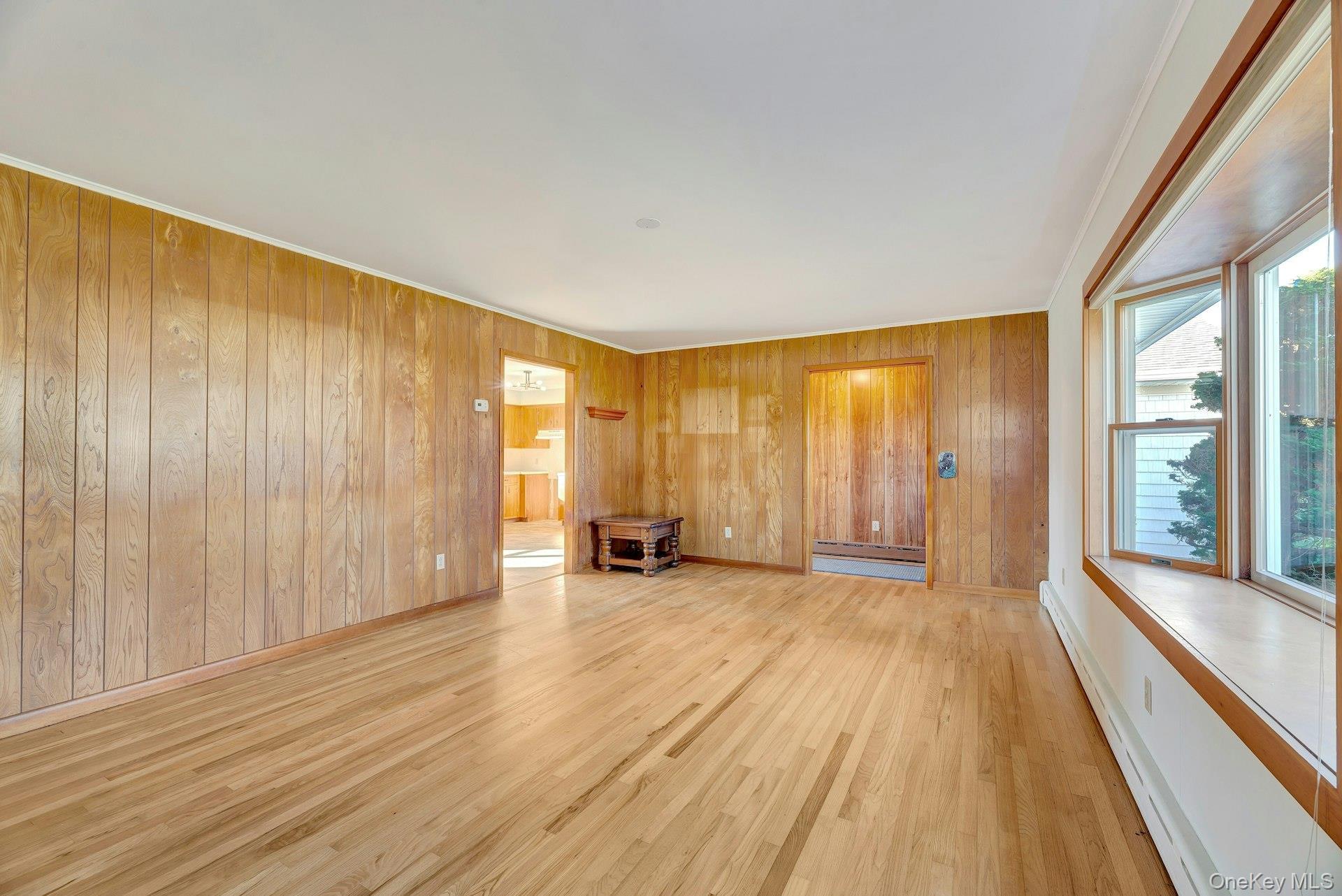 Single Family Clearview Suffolk County, NY 11971, MLS-936259-5