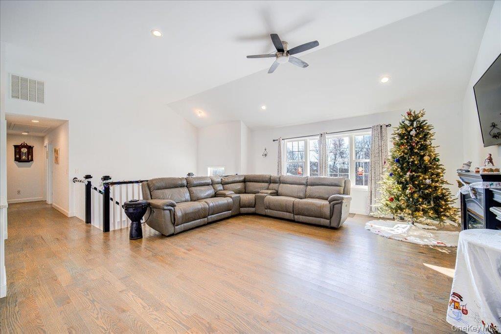 Single Family Johnson Dutchess County, NY 12594, MLS-936263-7