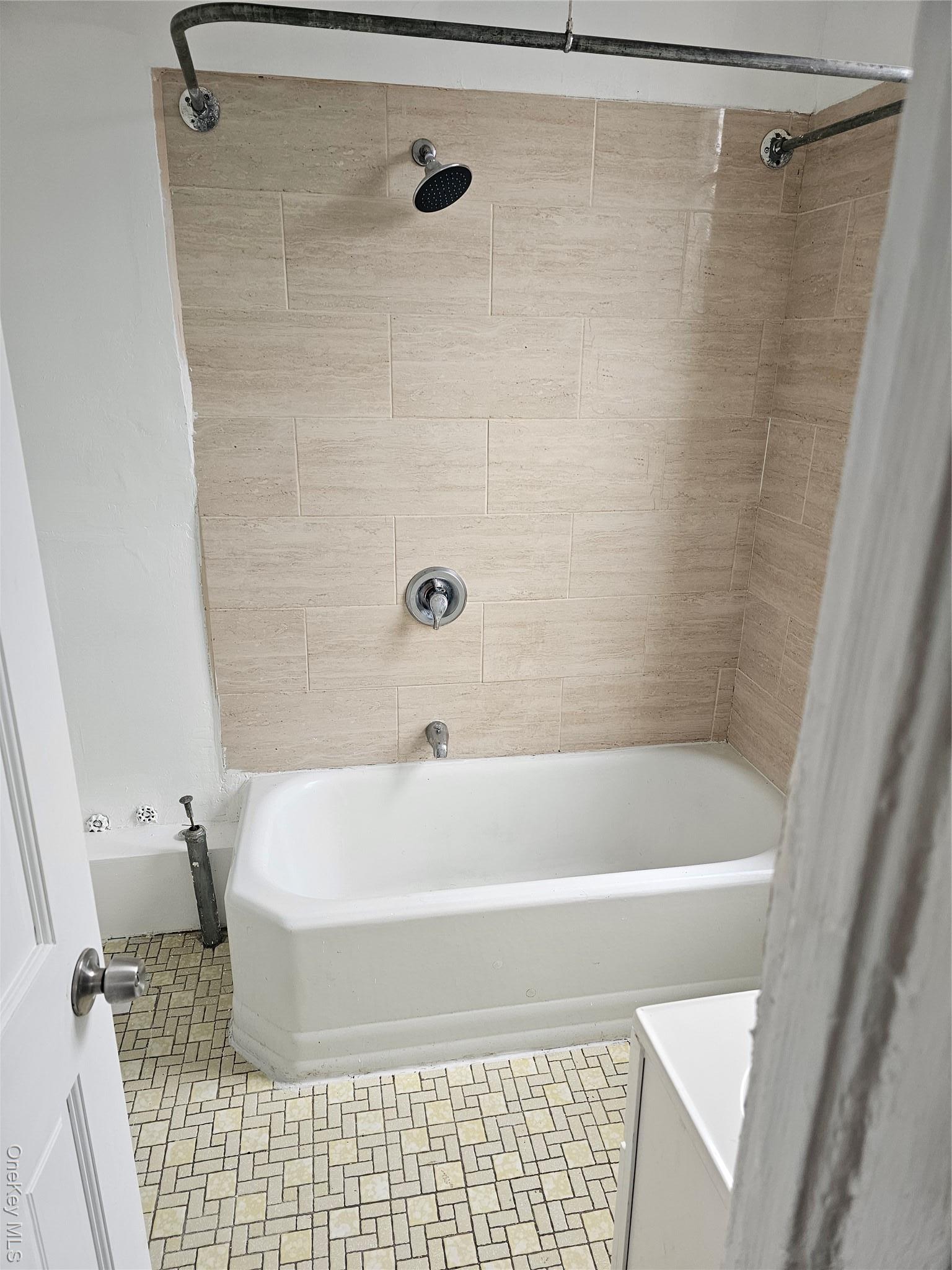 Single Family Barbey  Brooklyn, NY 11207, MLS-936298-4