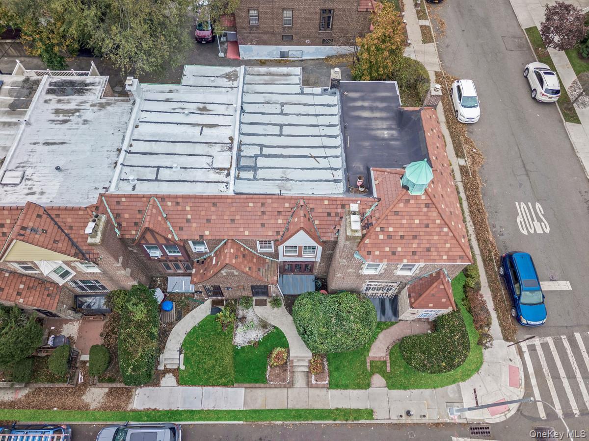 Single Family Sayers Queens, NY 11433, MLS-936301-25