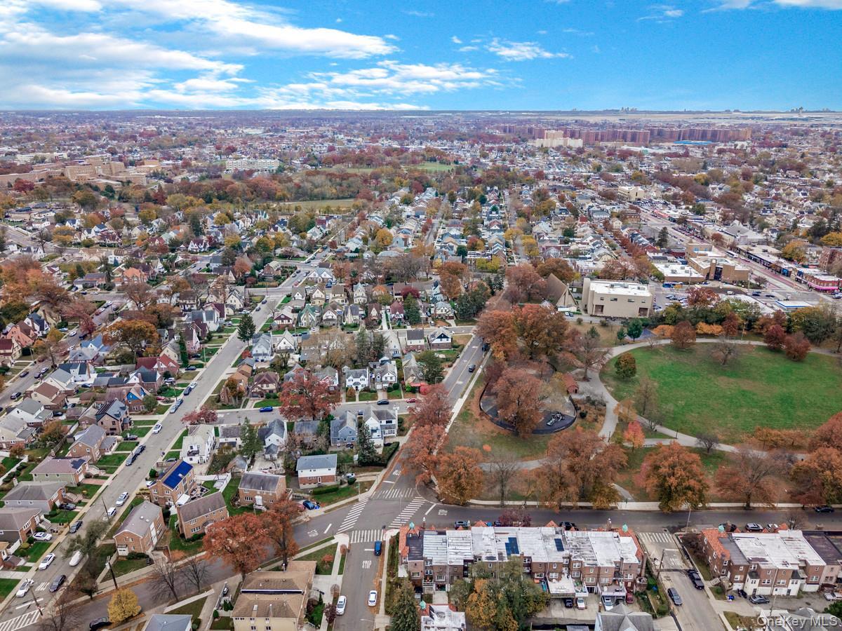 Single Family Sayers Queens, NY 11433, MLS-936301-27