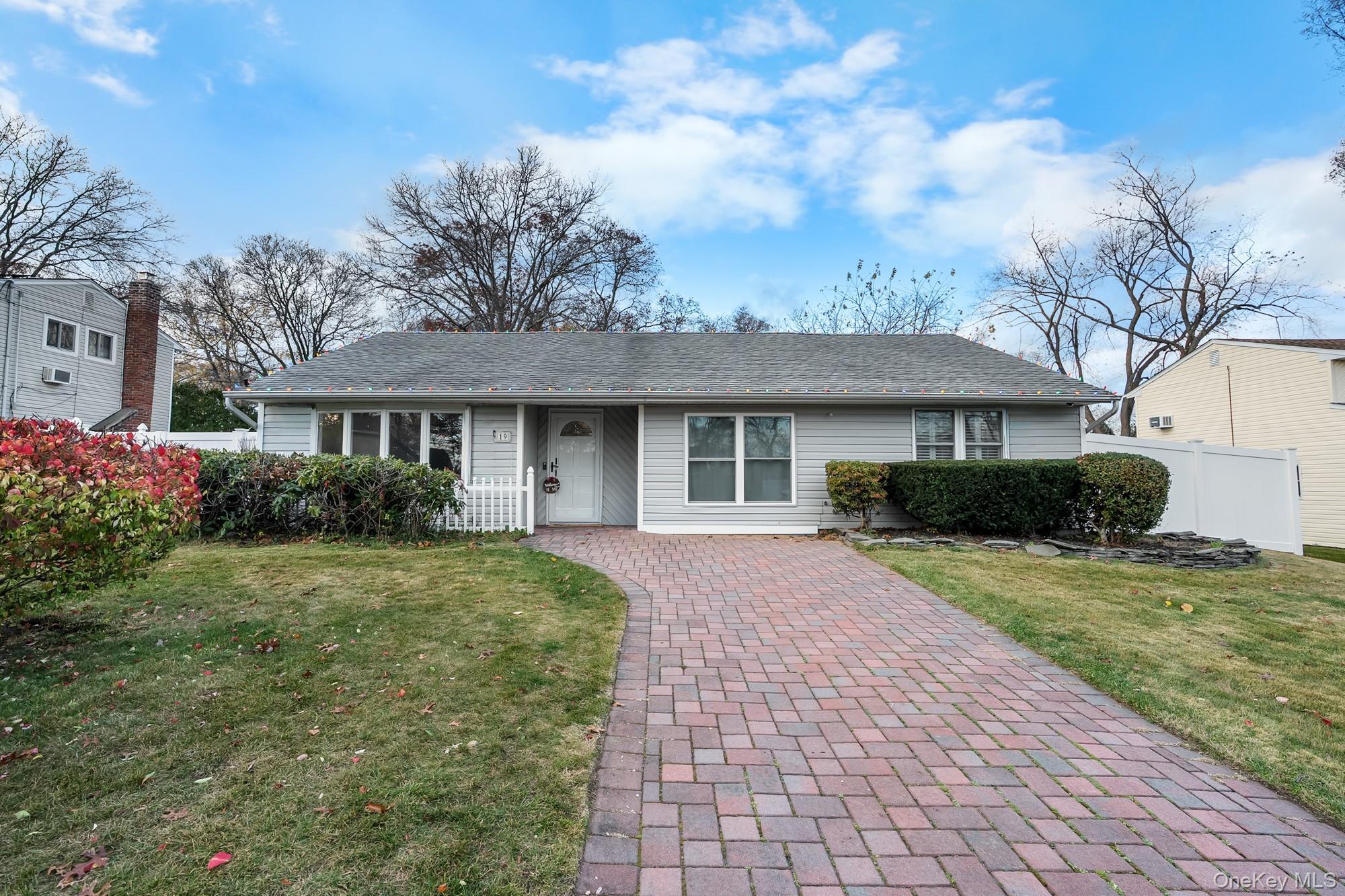 Single Family Corvette Suffolk County, NY 11784, MLS-936303-2