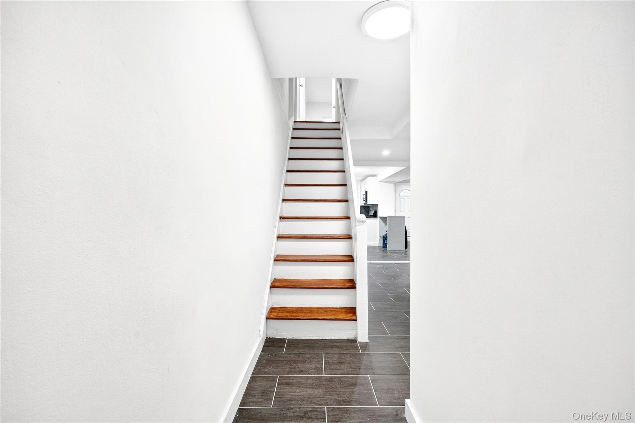 Single Family Rowland Bronx, NY 10461, MLS-936328-23