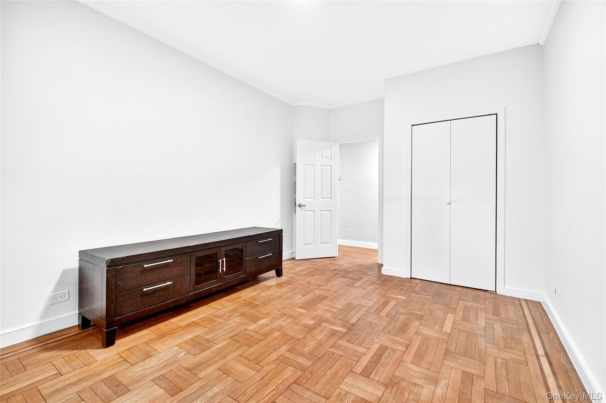 Single Family Rowland Bronx, NY 10461, MLS-936328-41