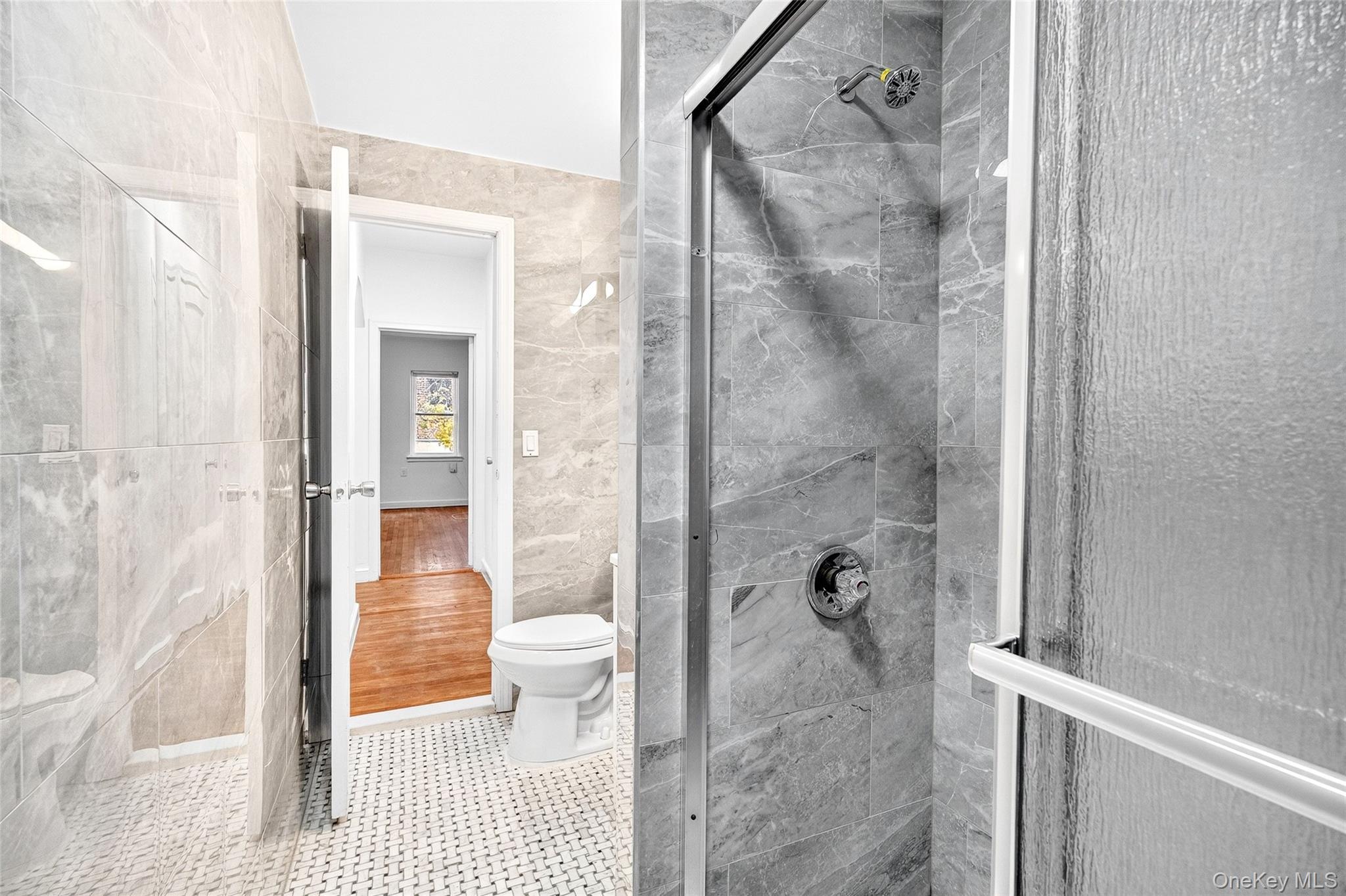 Single Family Rowland Bronx, NY 10461, MLS-936328-46