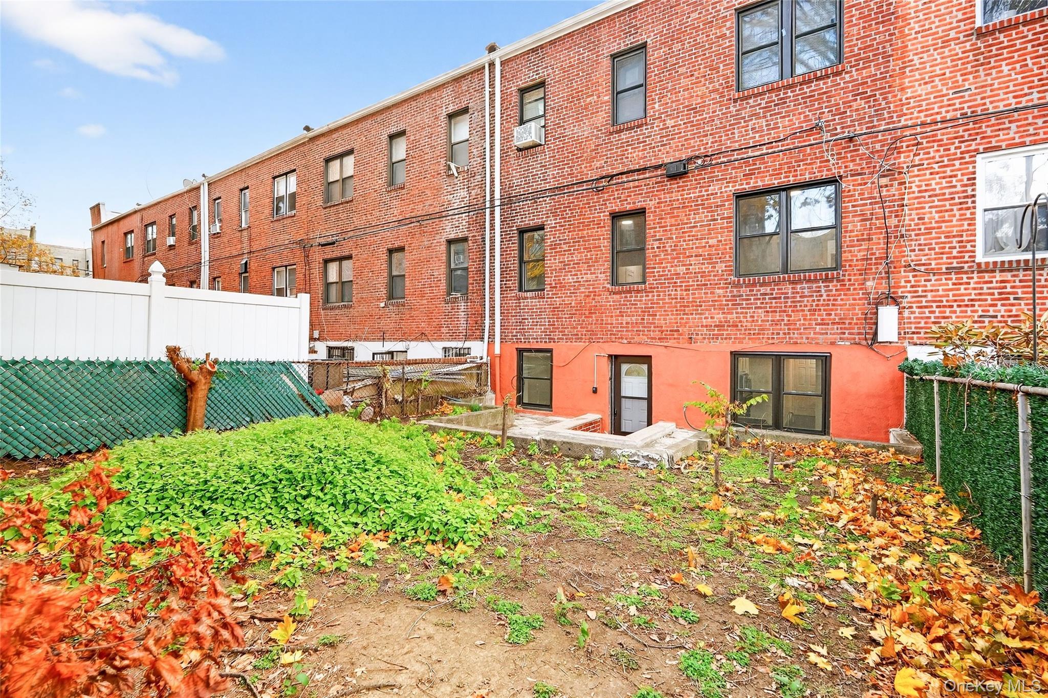 Single Family Rowland Bronx, NY 10461, MLS-936328-48