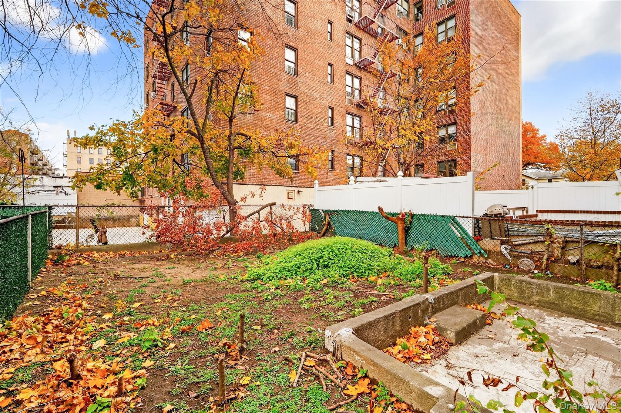 Single Family Rowland  Bronx, NY 10461, MLS-936328-49