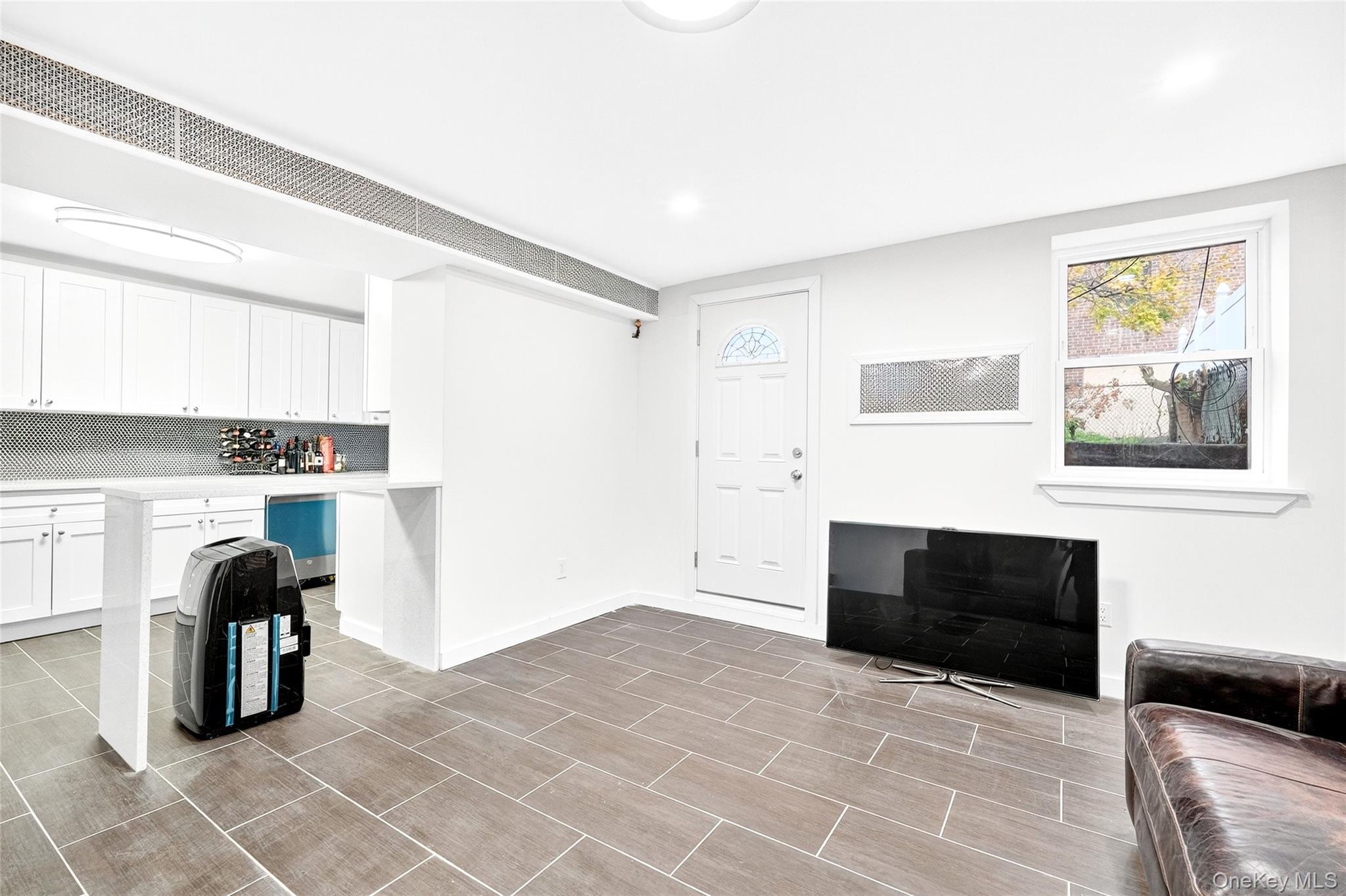 Single Family Rowland Bronx, NY 10461, MLS-936328-6