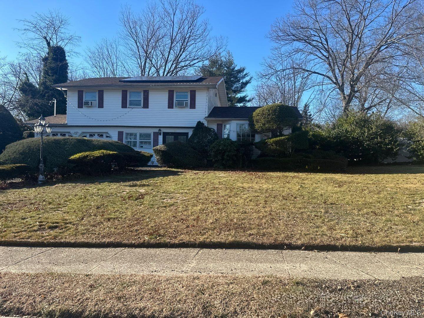 Single Family Landscape  Suffolk County, NY 11798, MLS-936401-4