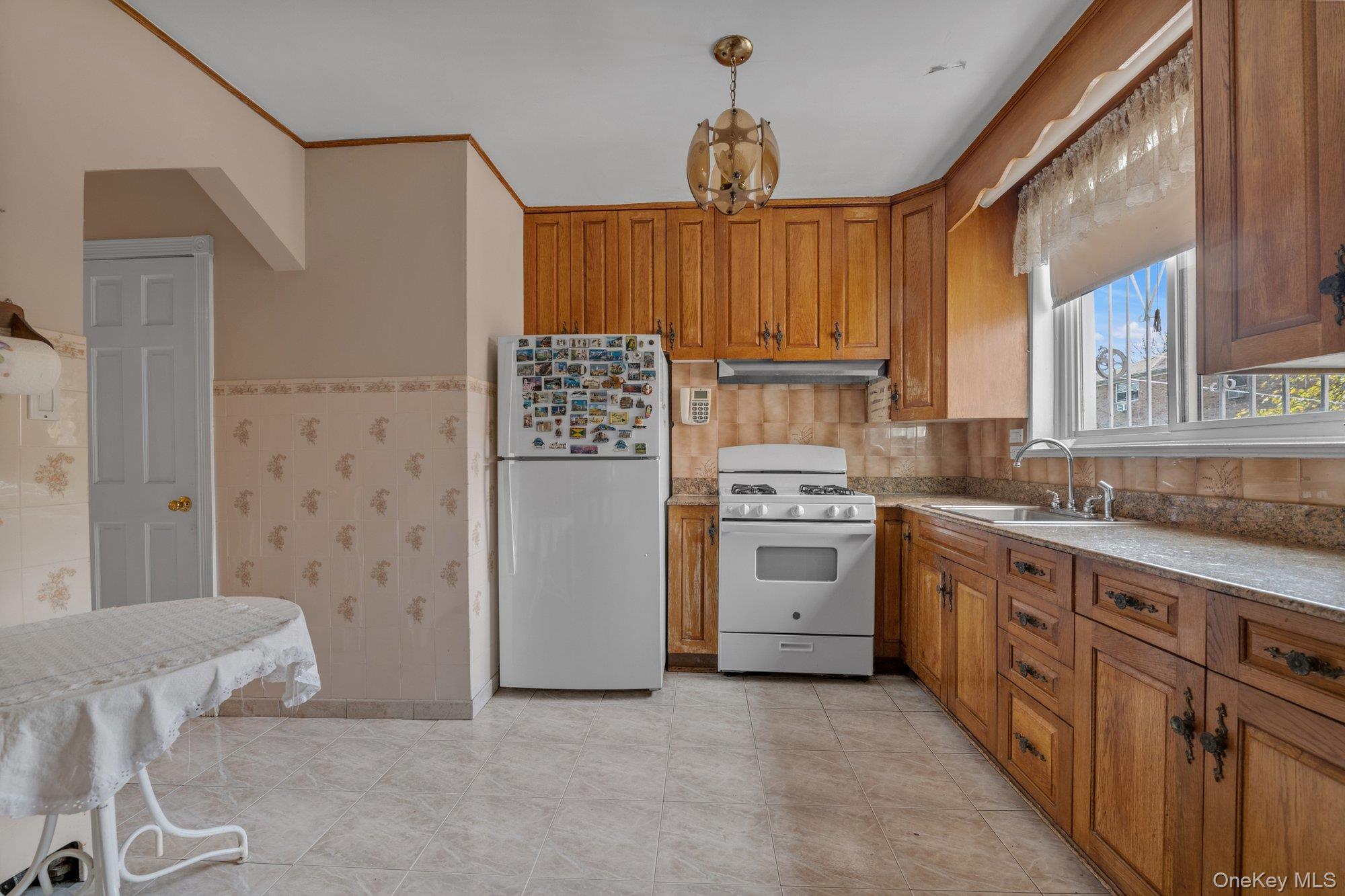 Single Family Vance Bronx, NY 10469, MLS-936402-20