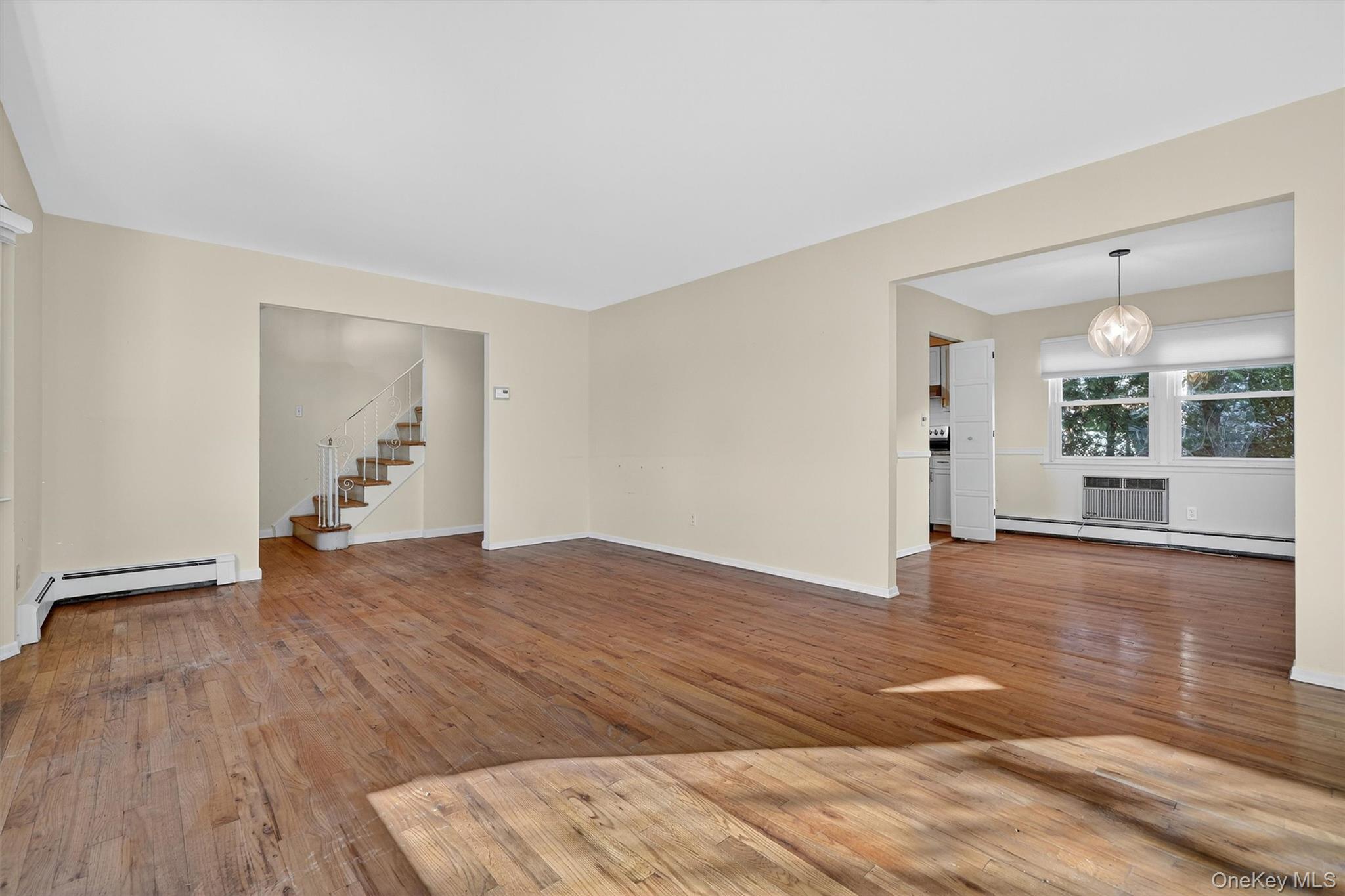 Single Family Foxhurst Nassau County, NY 11510, MLS-936408-12