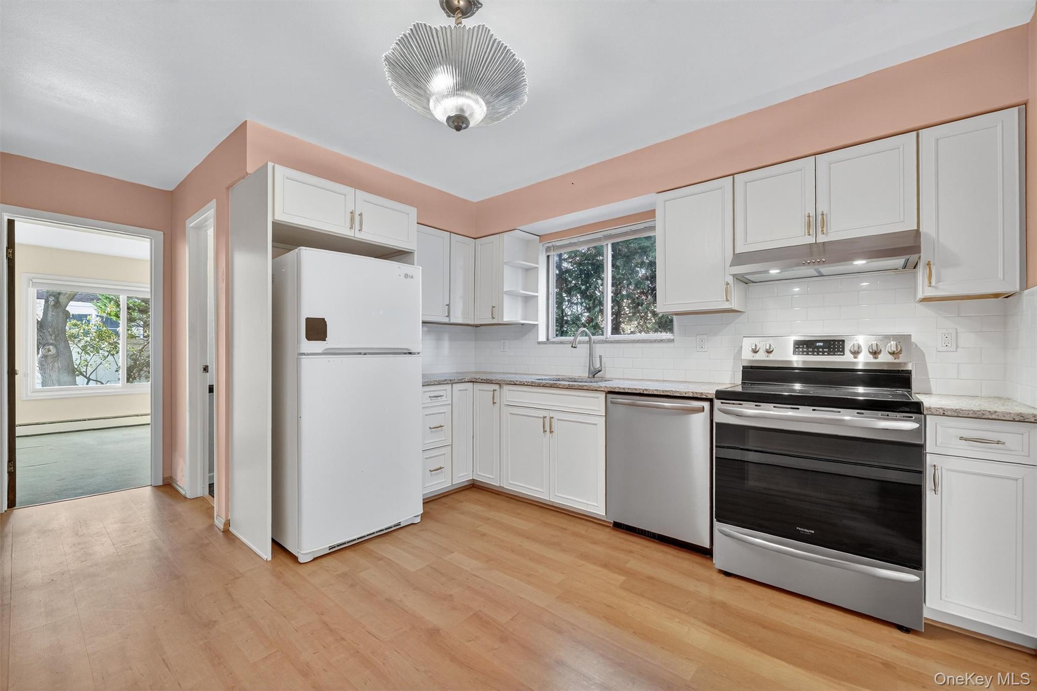 Single Family Foxhurst Nassau County, NY 11510, MLS-936408-18