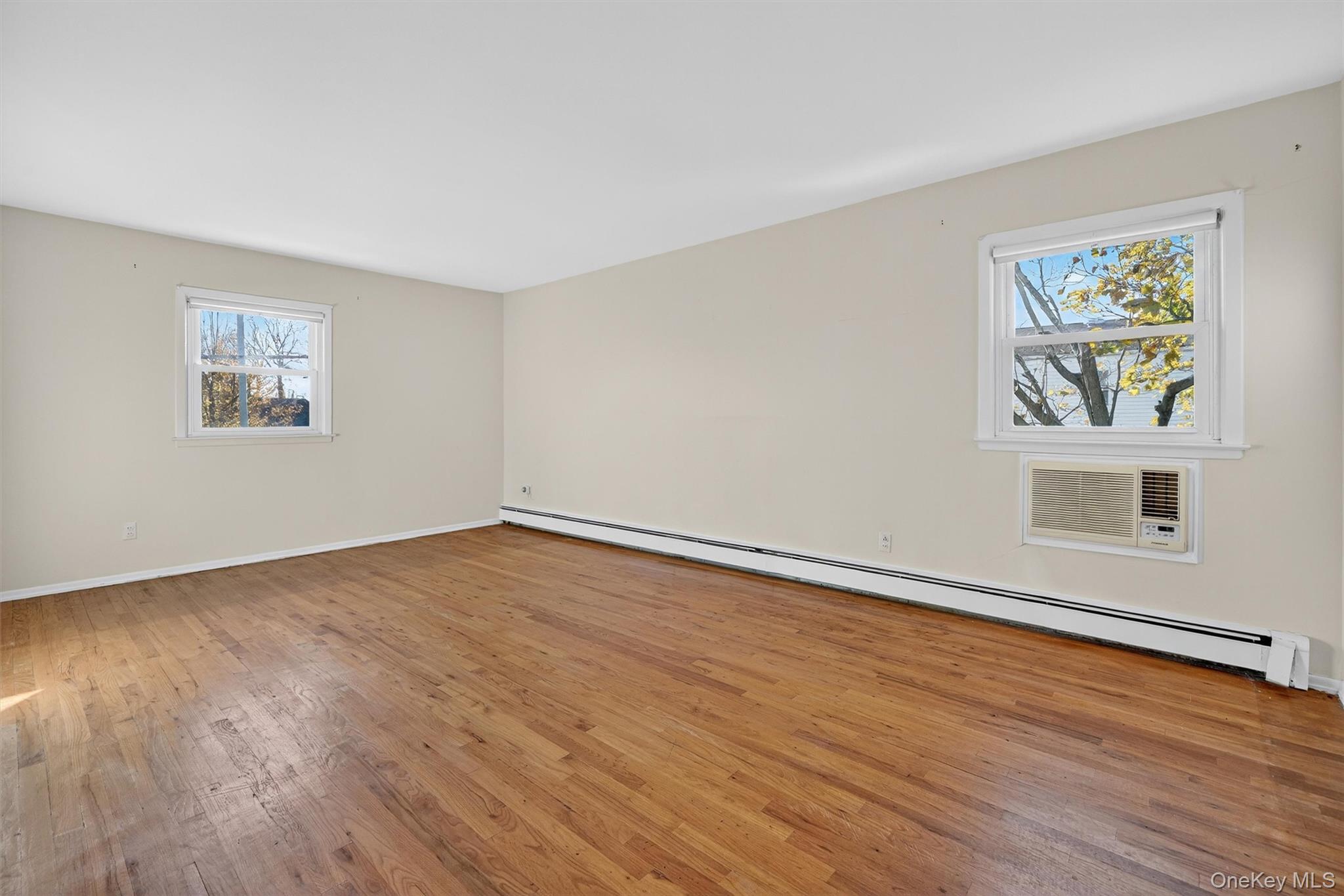 Single Family Foxhurst Nassau County, NY 11510, MLS-936408-24