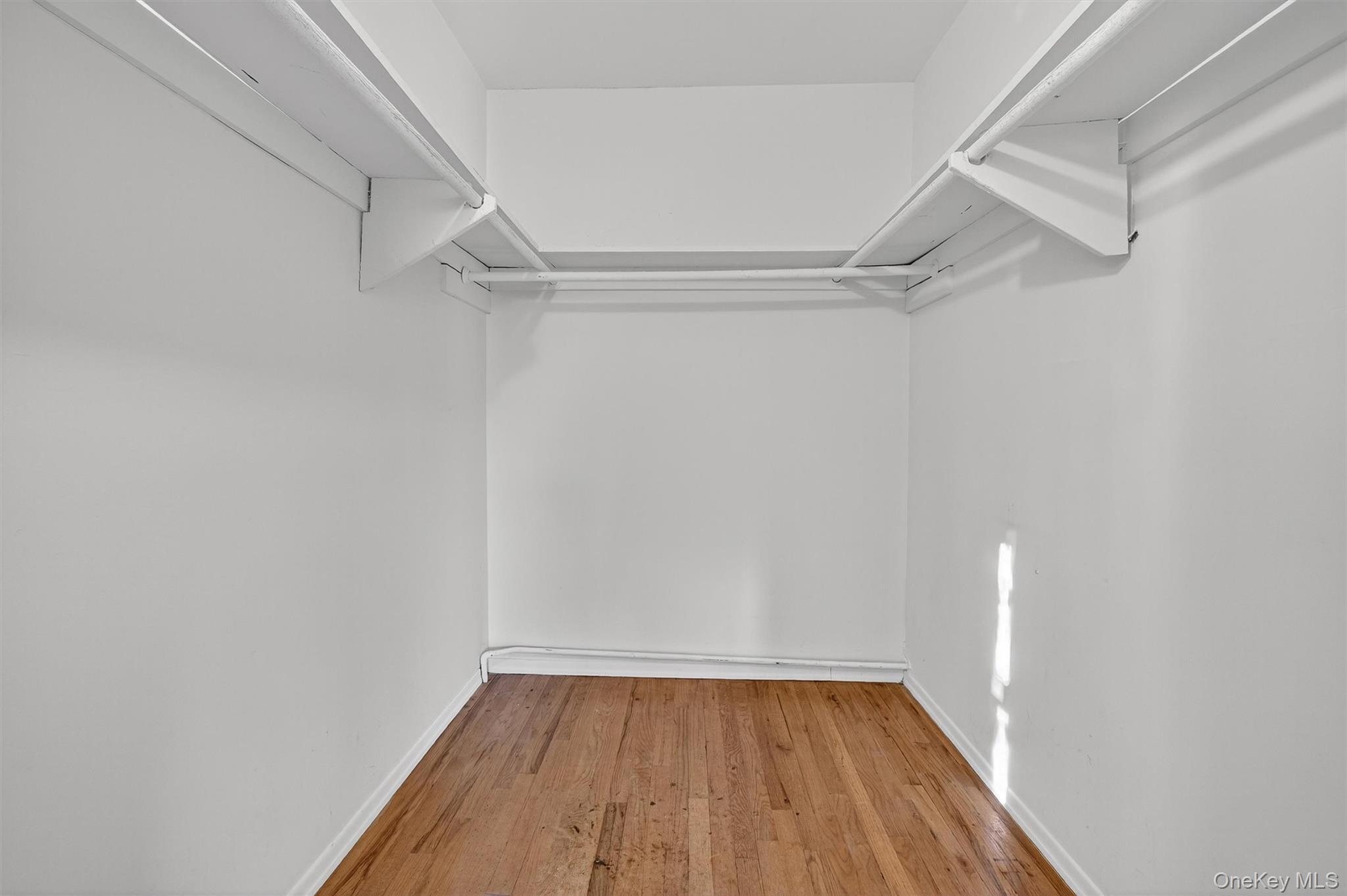 Single Family Foxhurst Nassau County, NY 11510, MLS-936408-26