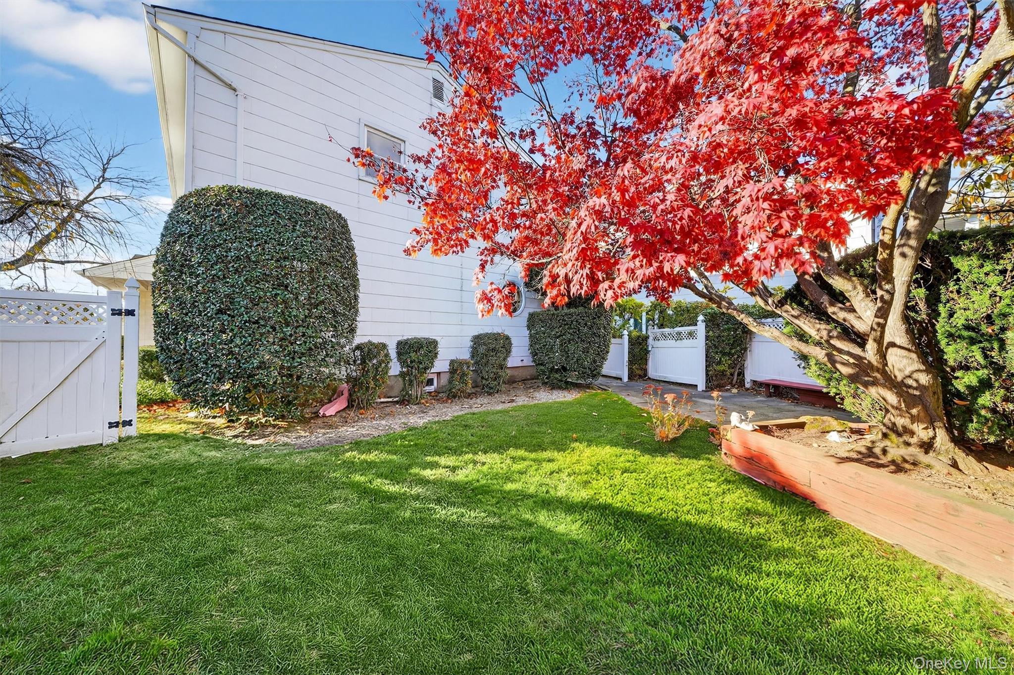 Single Family Foxhurst Nassau County, NY 11510, MLS-936408-45