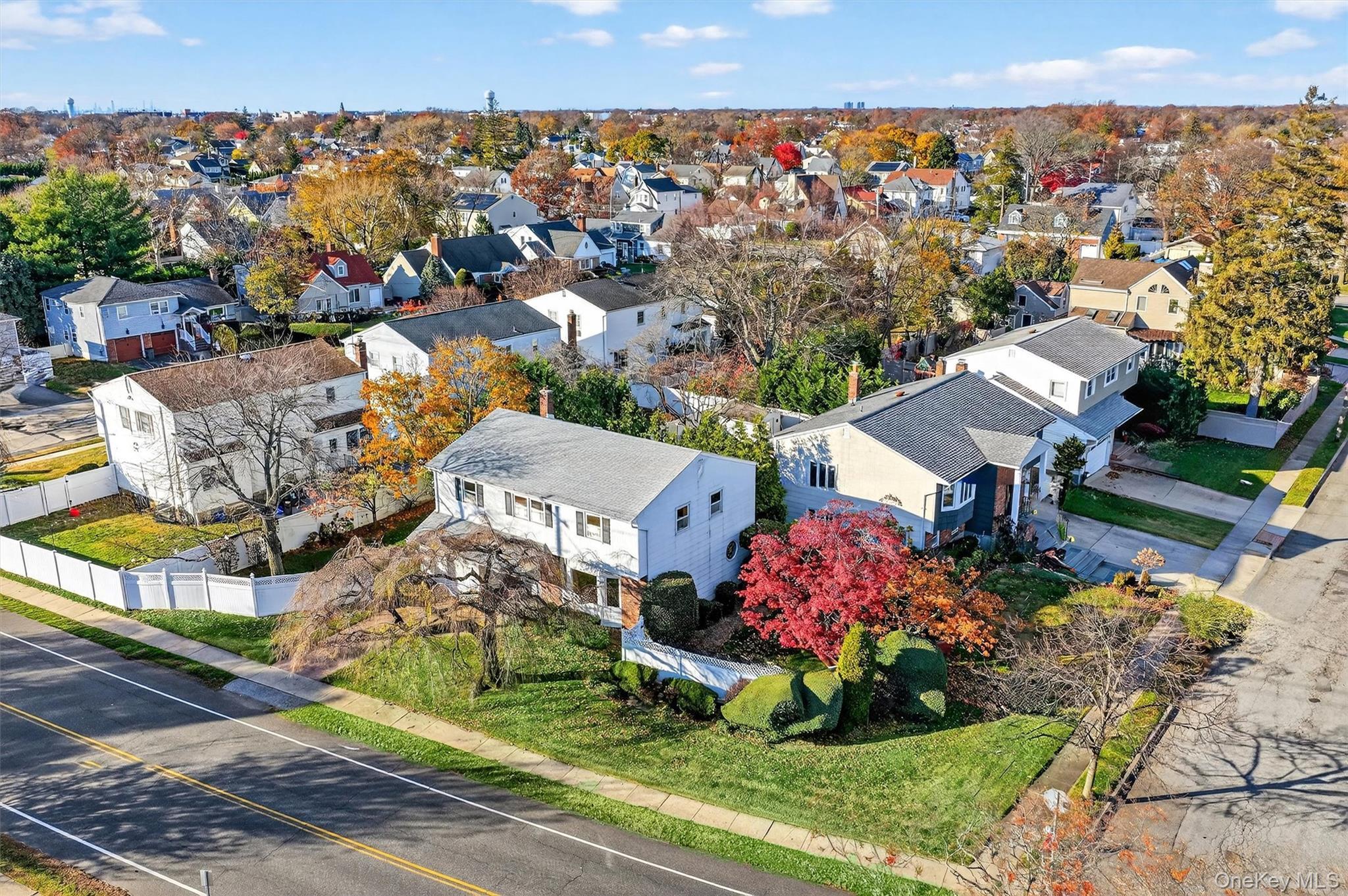 Single Family Foxhurst Nassau County, NY 11510, MLS-936408-47