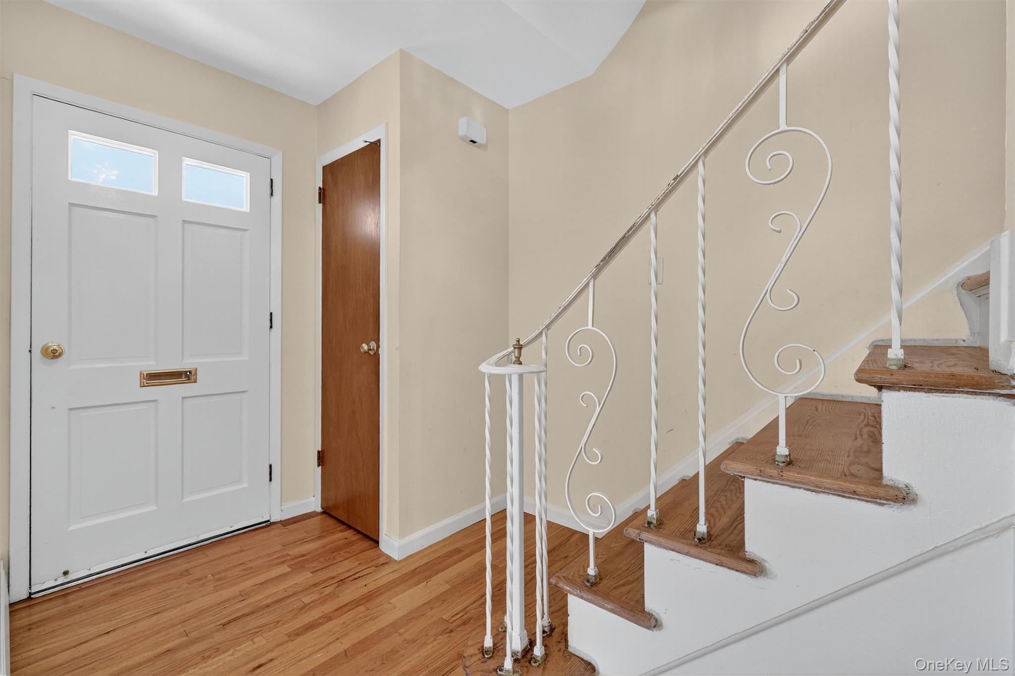 Single Family Foxhurst Nassau County, NY 11510, MLS-936408-6