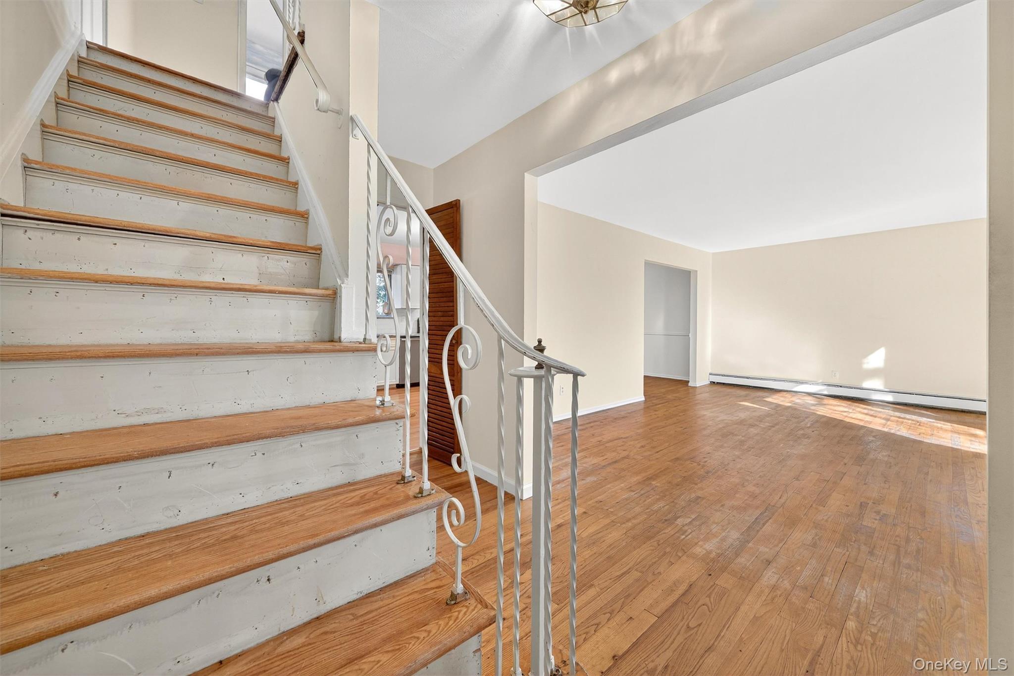 Single Family Foxhurst Nassau County, NY 11510, MLS-936408-8