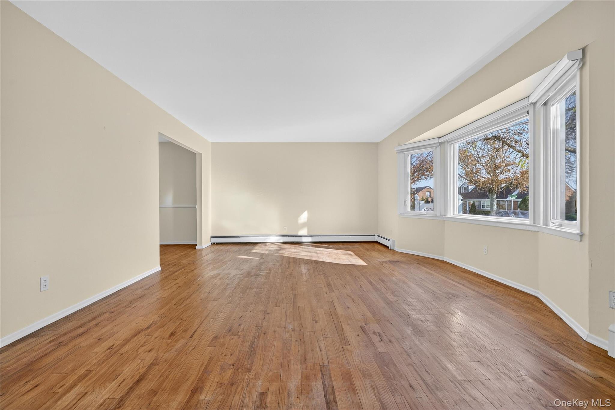 Single Family Foxhurst Nassau County, NY 11510, MLS-936408-9