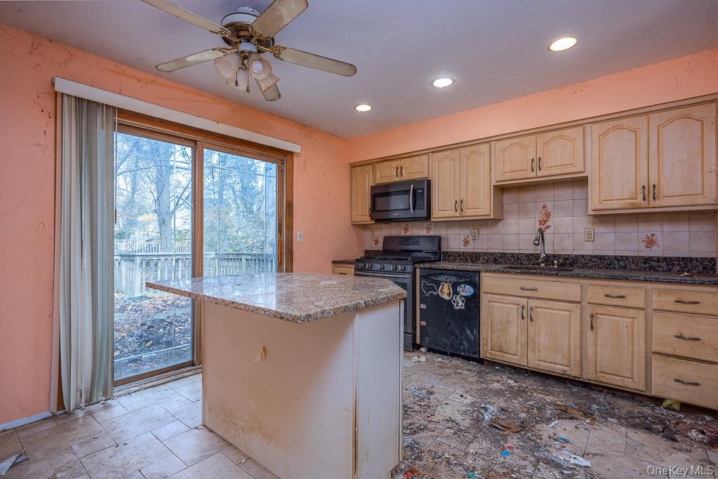 Single Family Deborah  Rockland County, NY 10989, MLS-936432-8